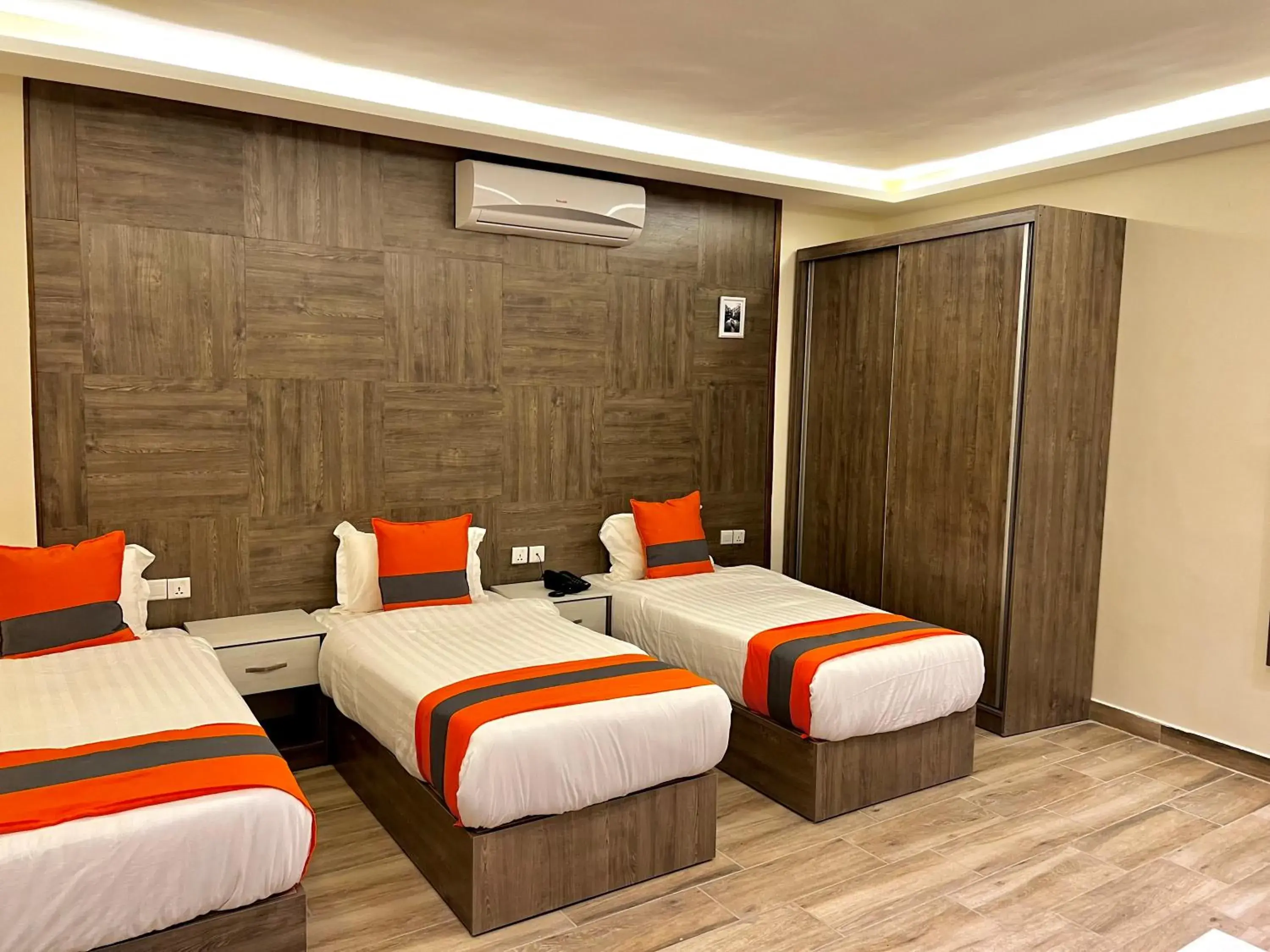 Triple Room in Sky Hotel Triple Room in Sky Hotel