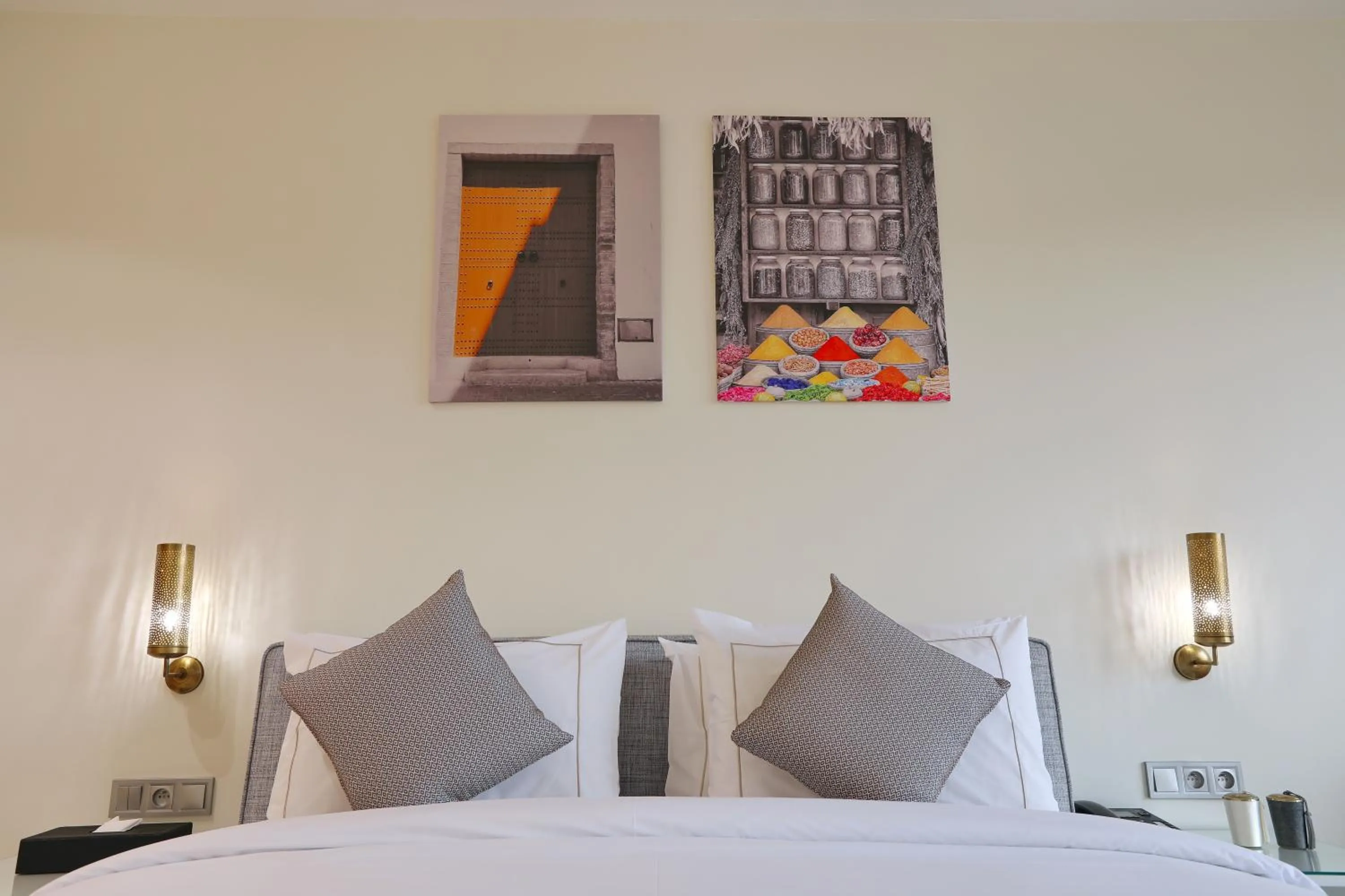 Decorative detail, Bed in Ari Boutique Hôtel - Adult Only