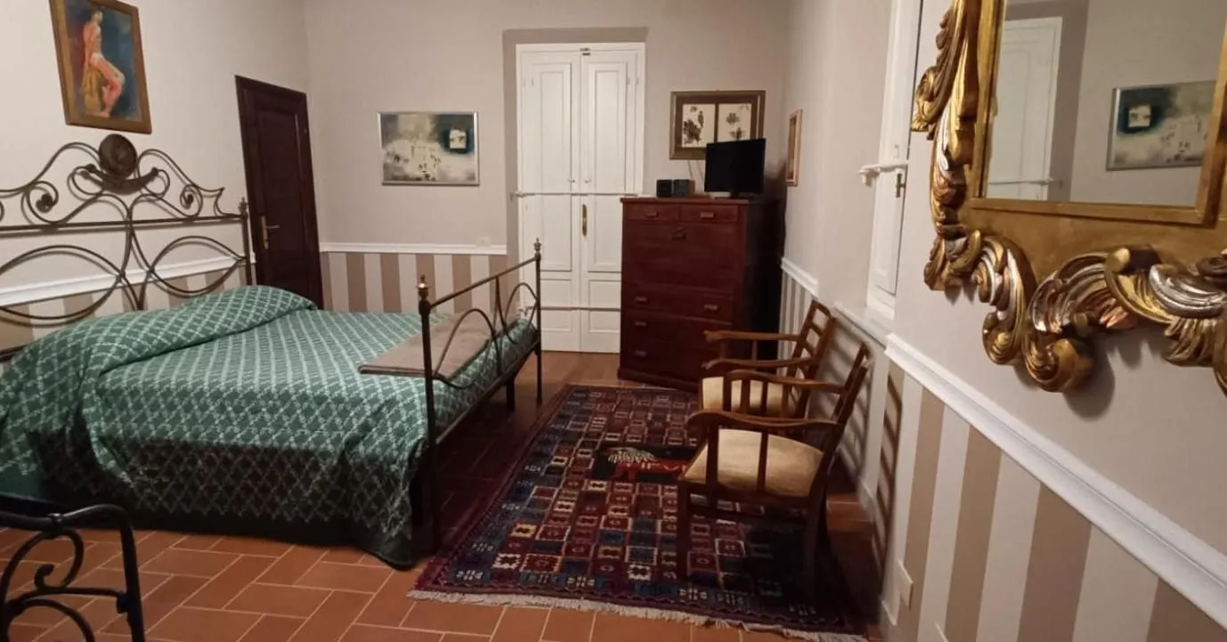 Bed in Villa Marinsky Pietrasanta