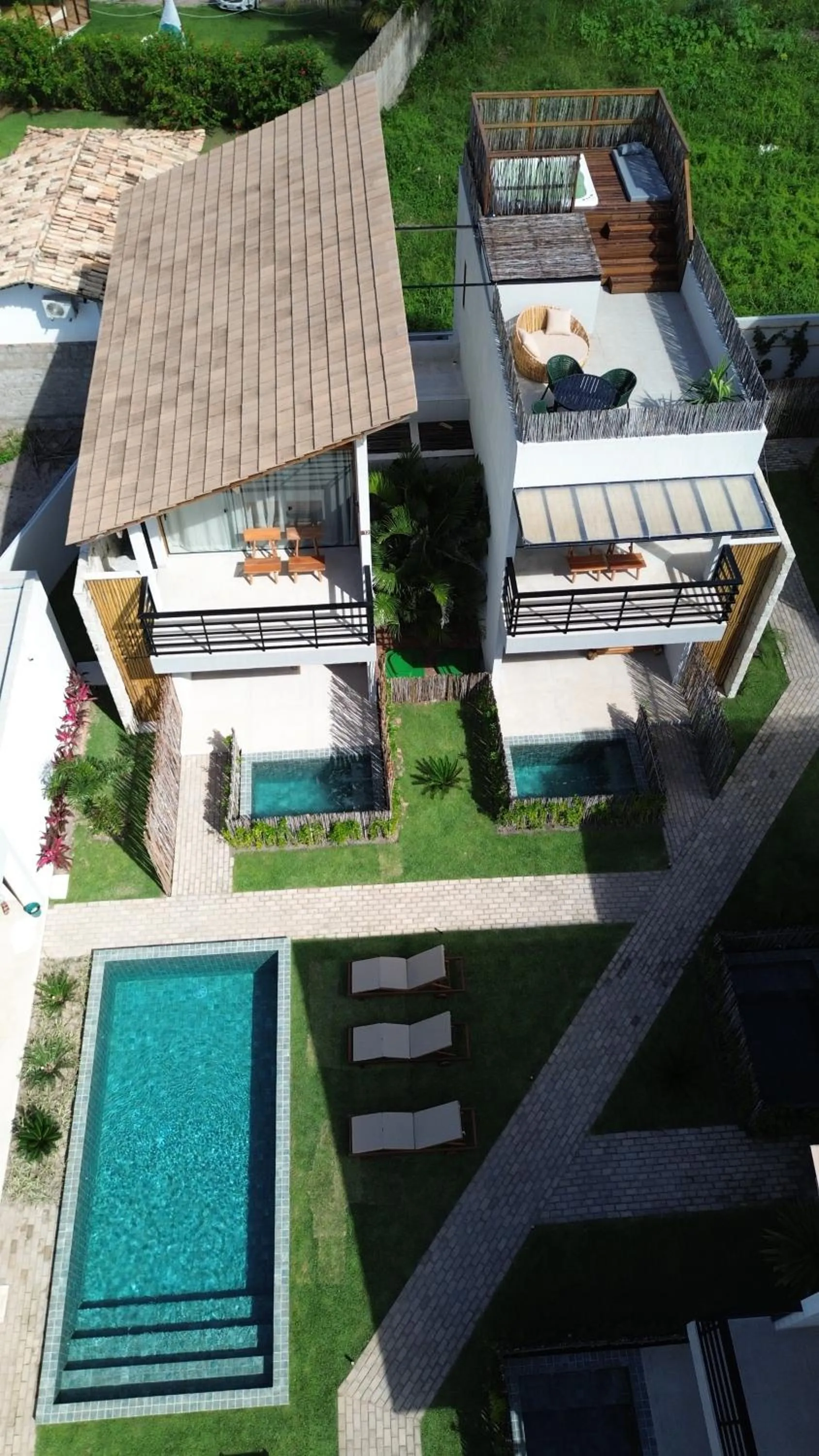 Swimming pool in Alameda Lounge Pousada