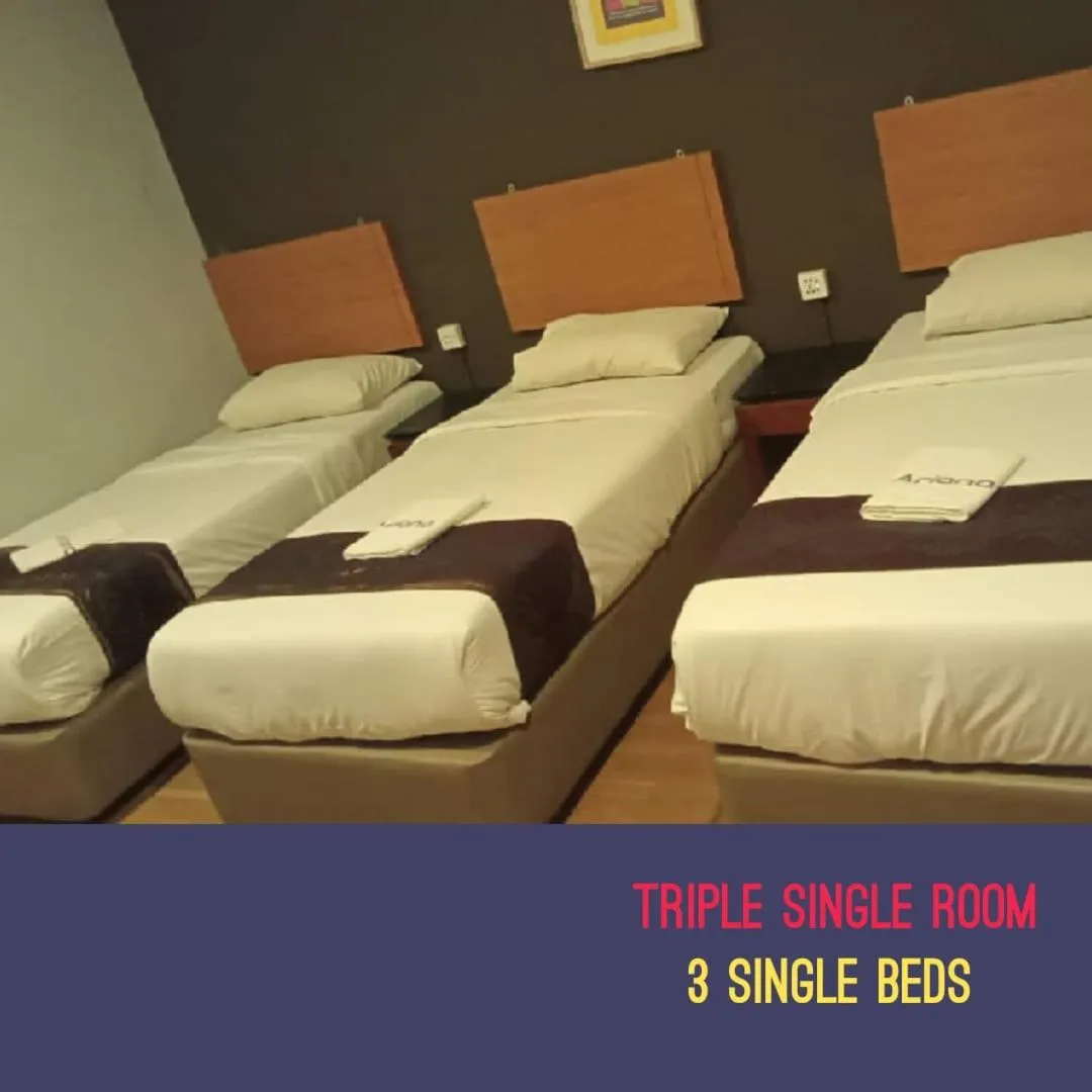 Bed in Hotel Ariana 5 minutes Bukit Indah 15 minutes Legoland 20 minutes Utm