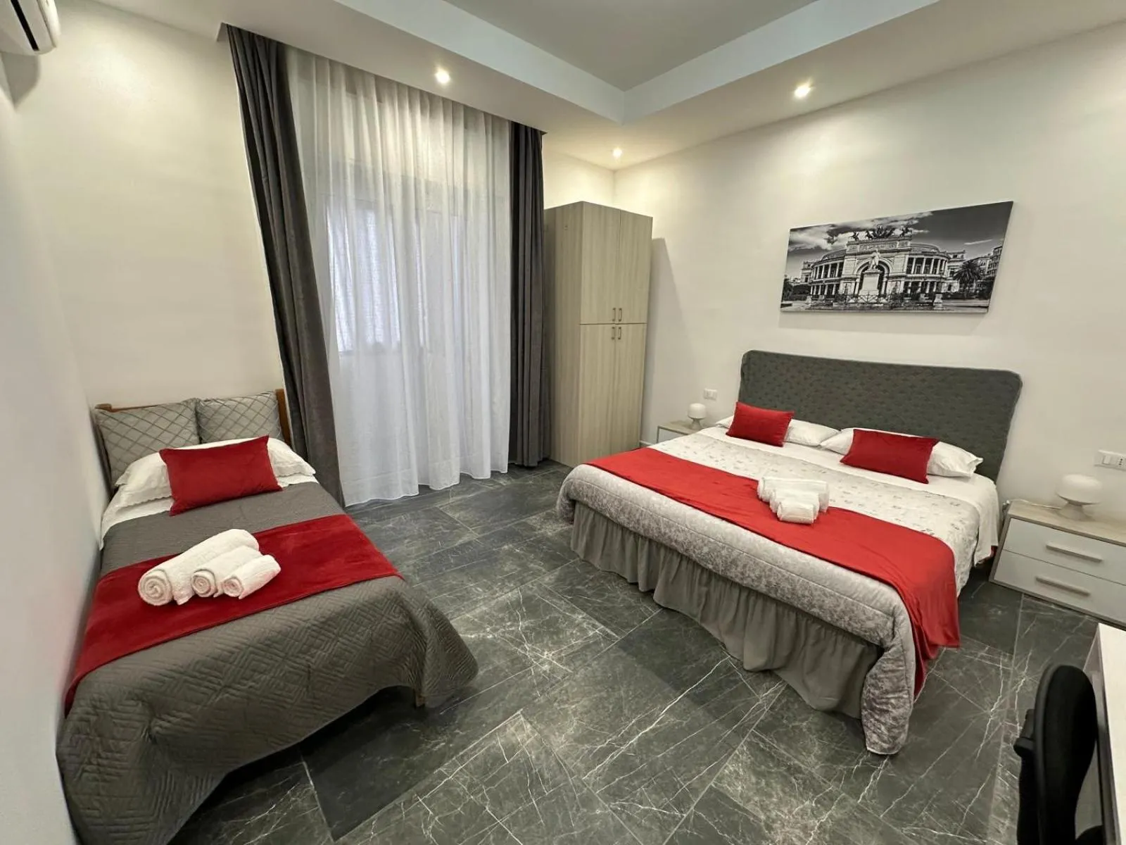Bed in Large flat near Botanical Garden & Central Station