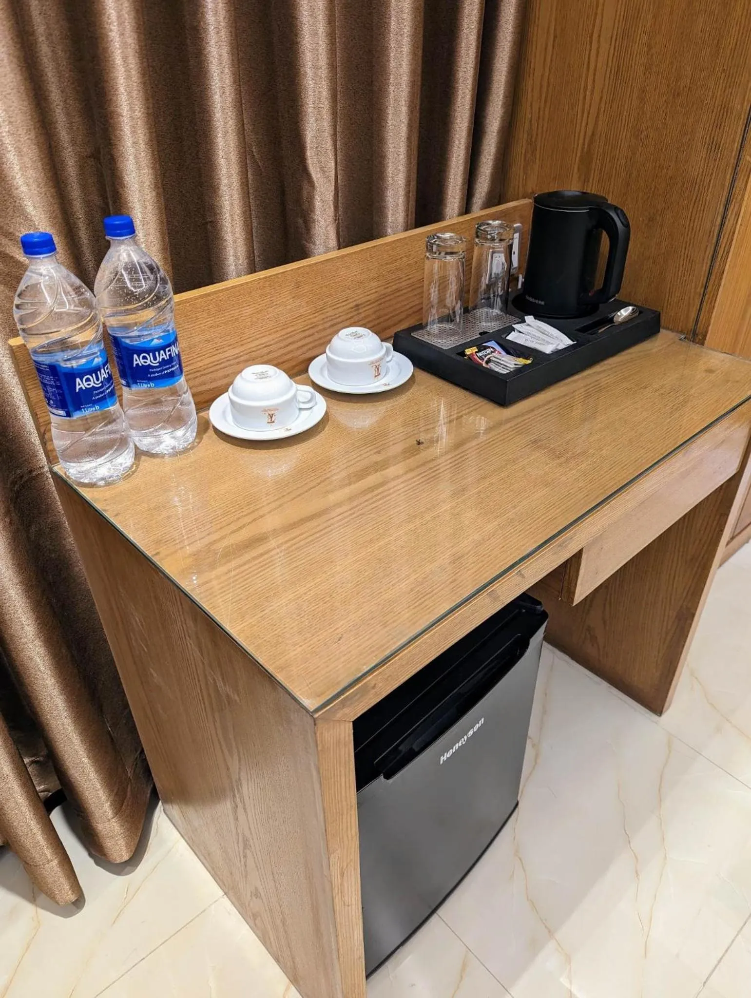 Coffee/tea facilities in Hotel Royal Bengal