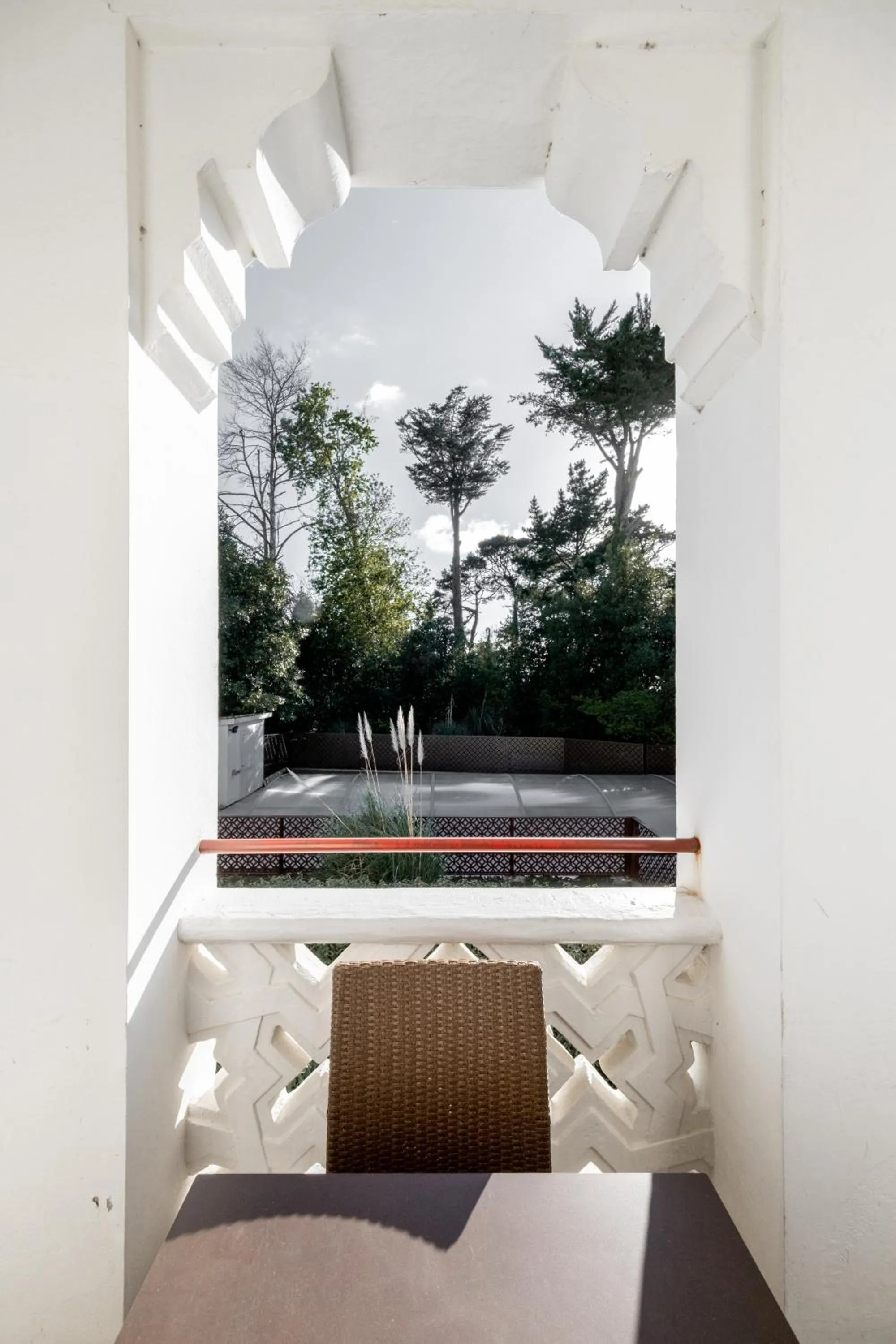 Balcony/Terrace in Résidence Château d'Acotz - Appartements avec piscine à 300m des Plages & Océan