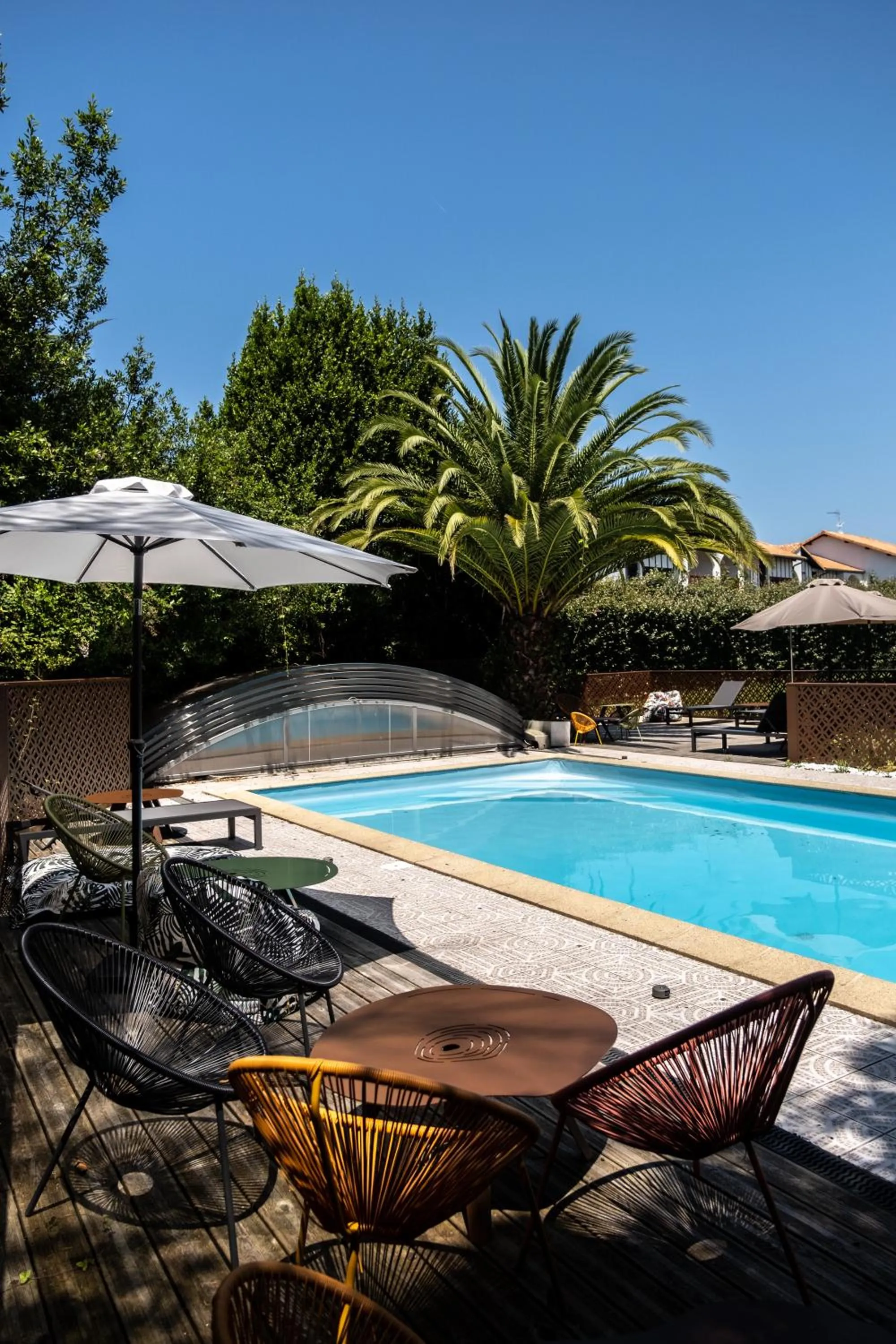 Pool view in Résidence Château d'Acotz - Appartements avec piscine à 300m des Plages & Océan