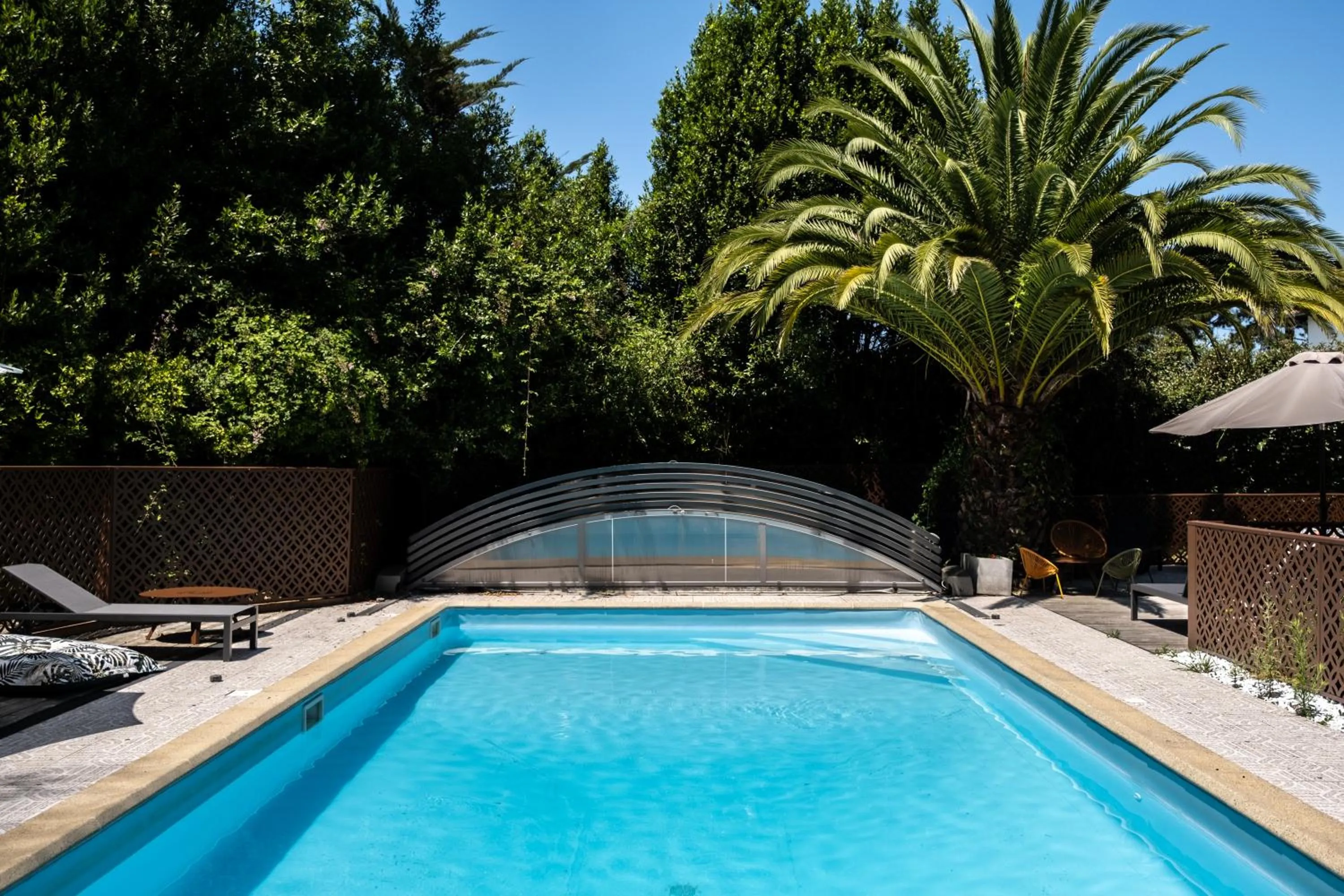 Pool view in Résidence Château d'Acotz - Appartements avec piscine à 300m des Plages & Océan