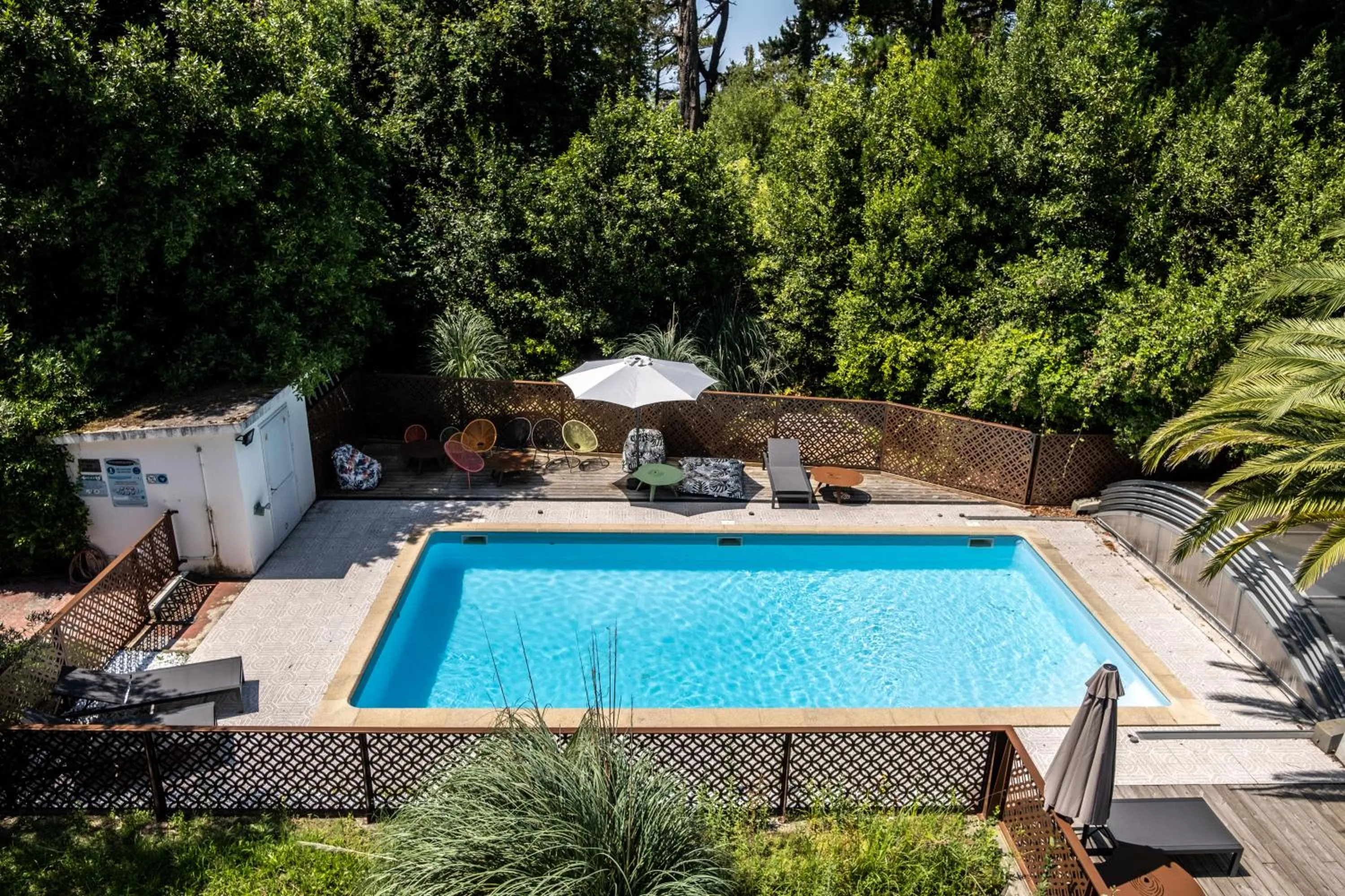 Pool view in Résidence Château d'Acotz - Appartements avec piscine à 300m des Plages & Océan