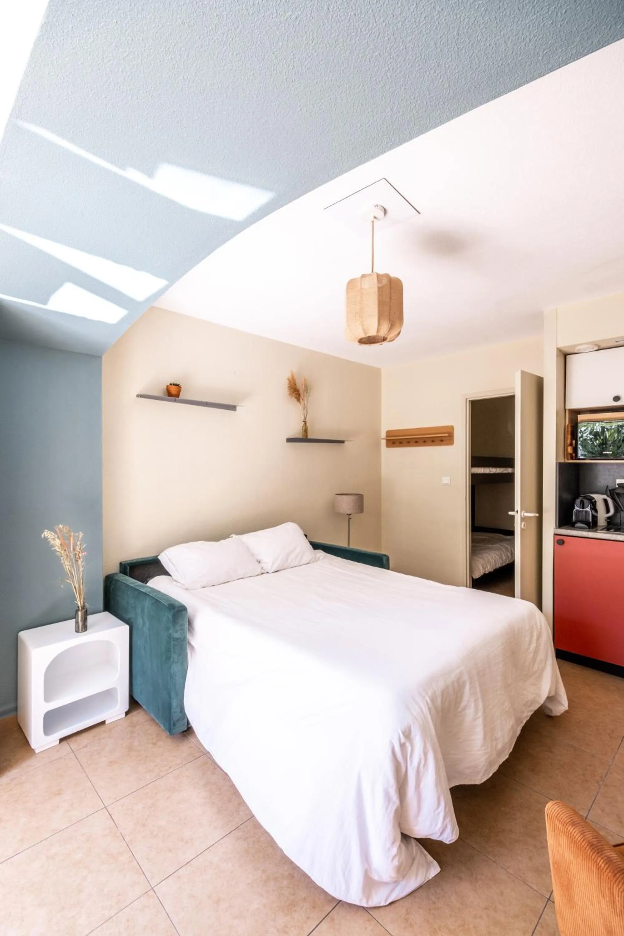 Bed in Résidence Château d'Acotz - Appartements avec piscine à 300m des Plages & Océan