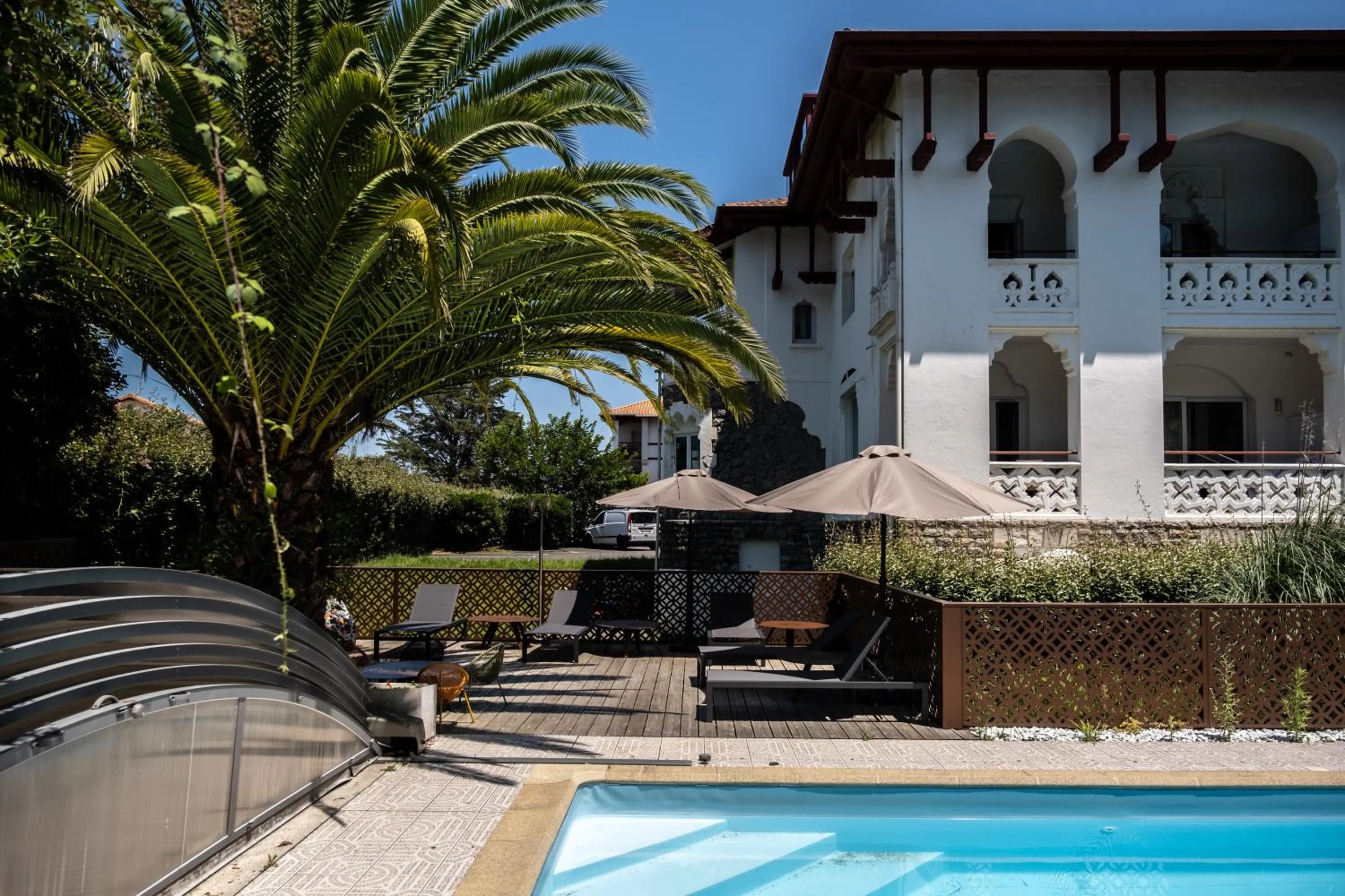 Pool view in Résidence Château d'Acotz - Appartements avec piscine à 300m des Plages & Océan