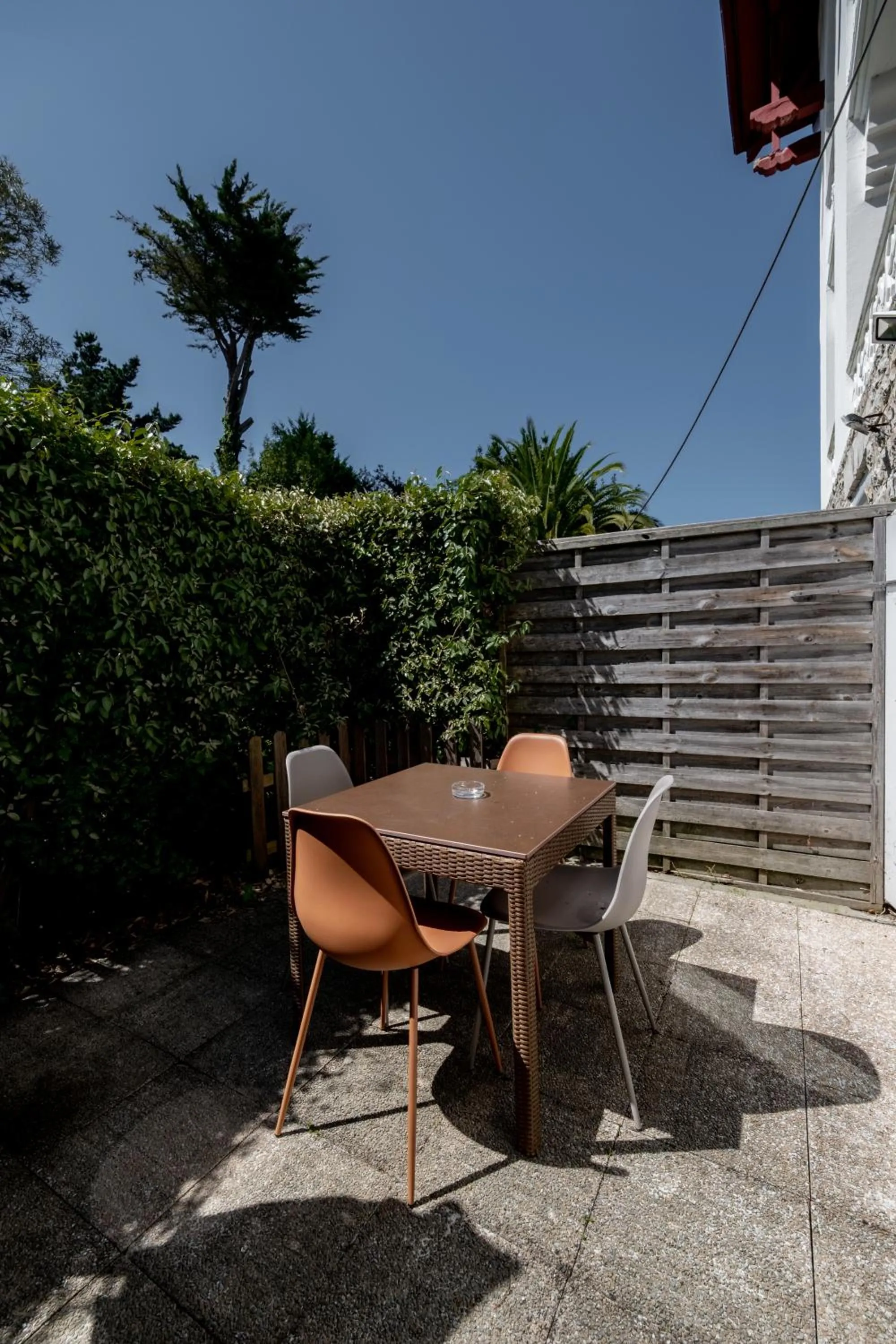 Day in Résidence Château d'Acotz - Appartements avec piscine à 300m des Plages & Océan