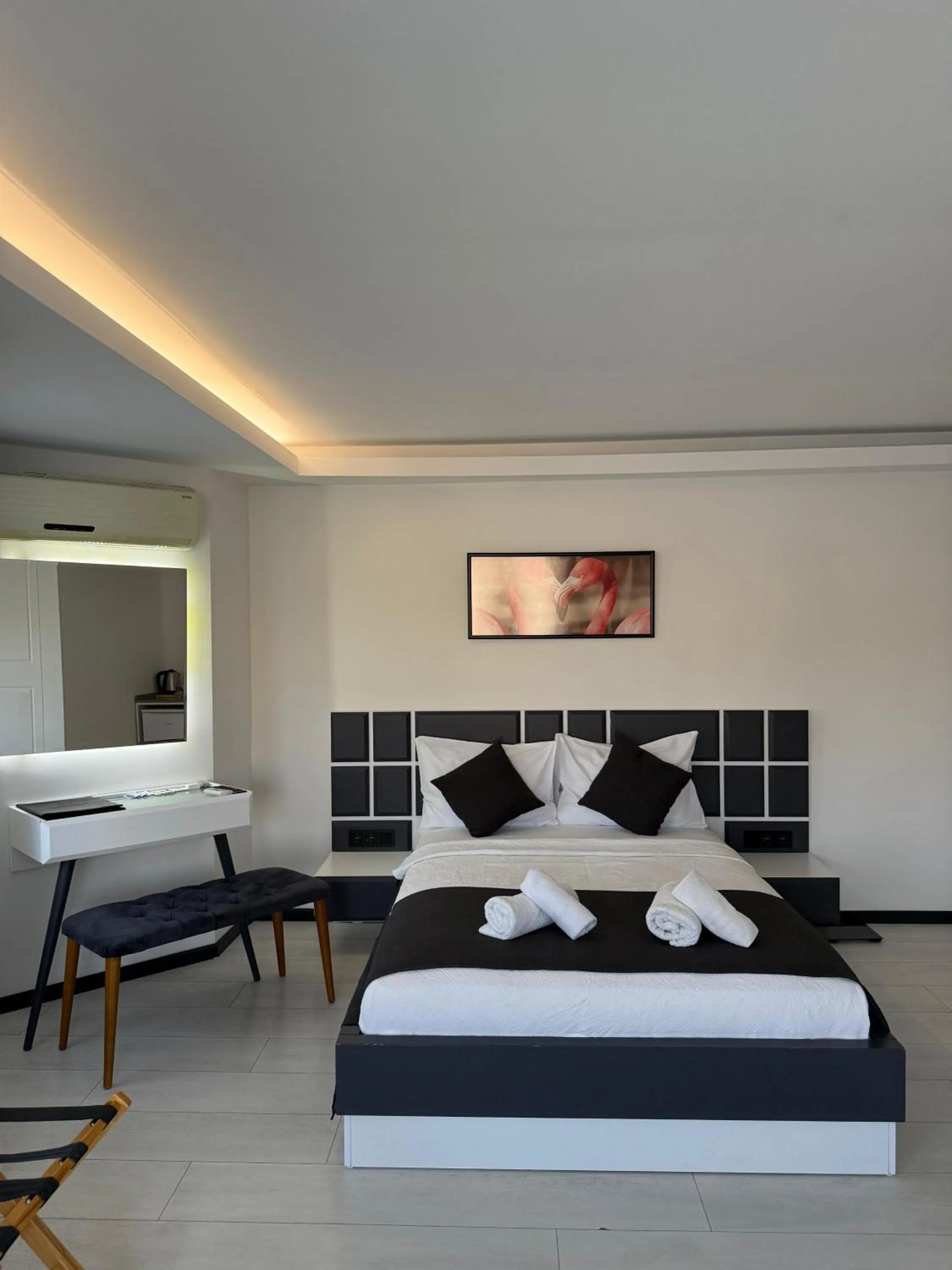 Bed in WB Weekend Otel