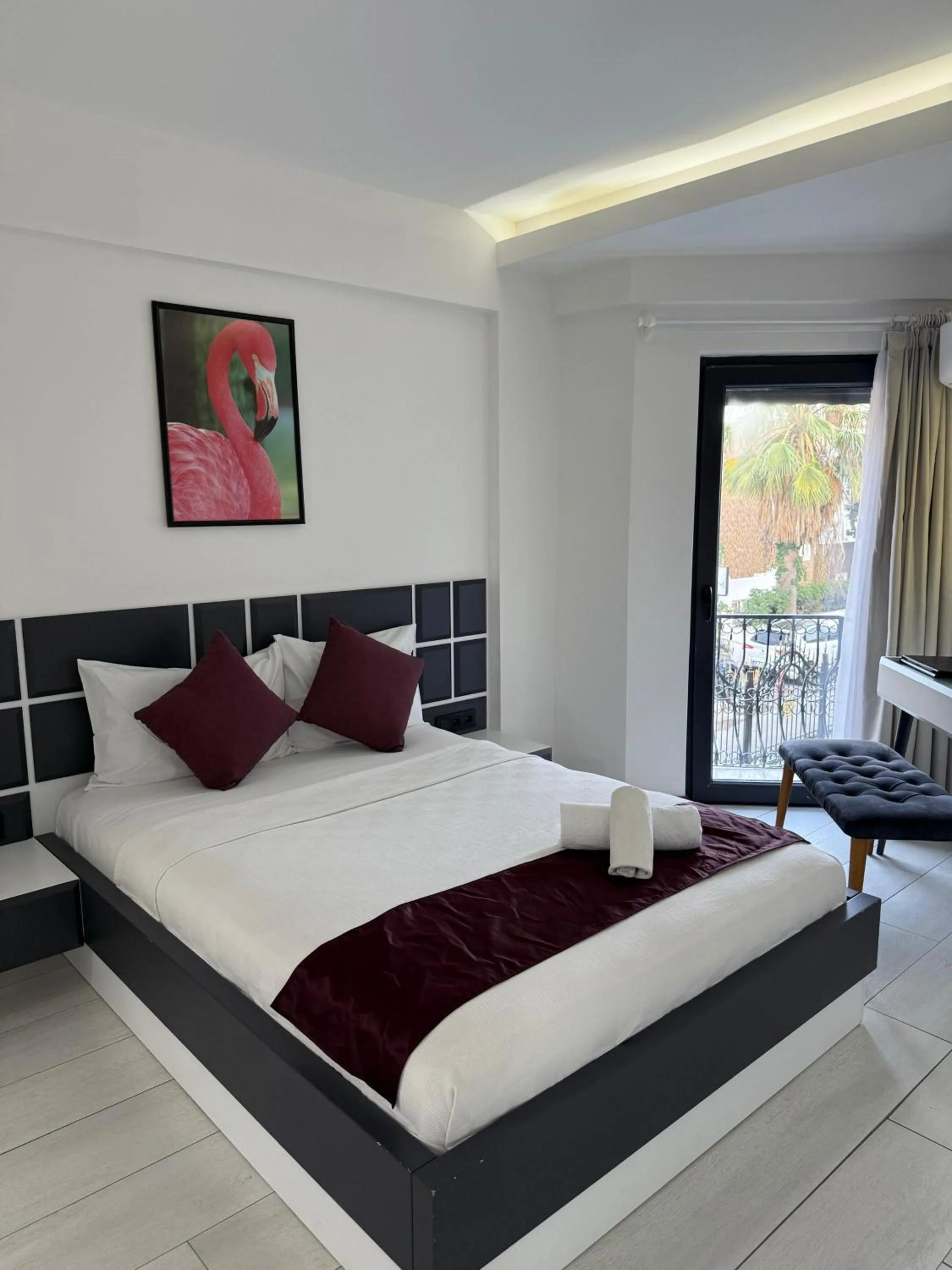 Bed in WB Weekend Otel