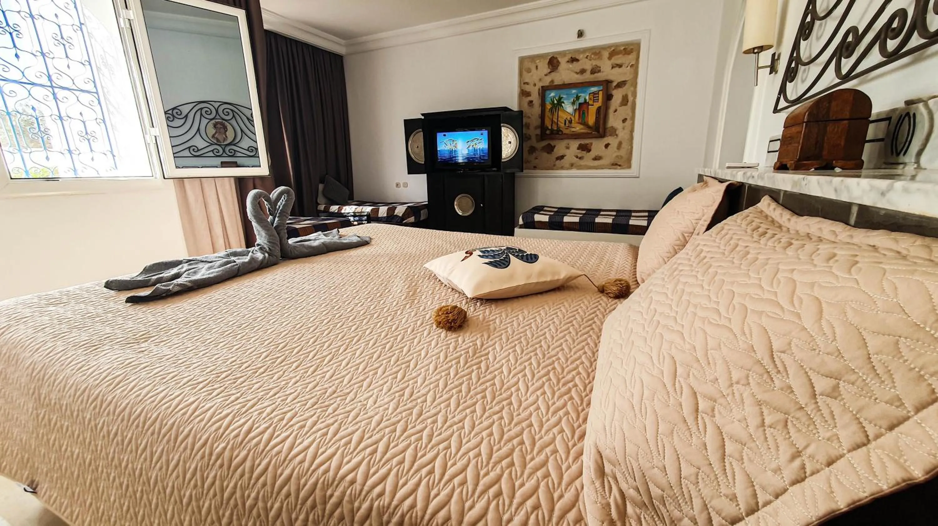 Photo of the whole room, Bed in Le Patio de Mezraya