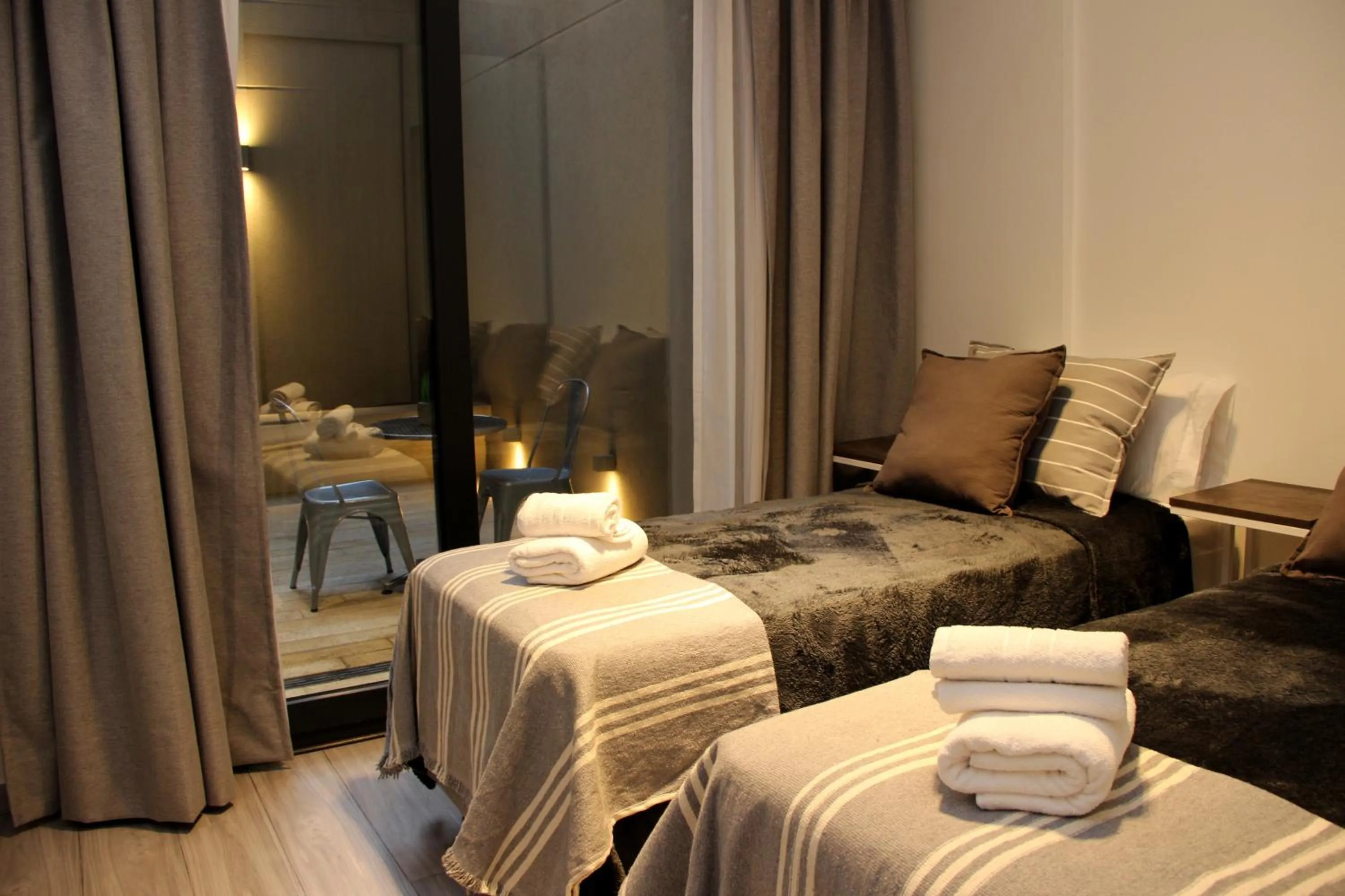 Bed in In House BA - Le coq