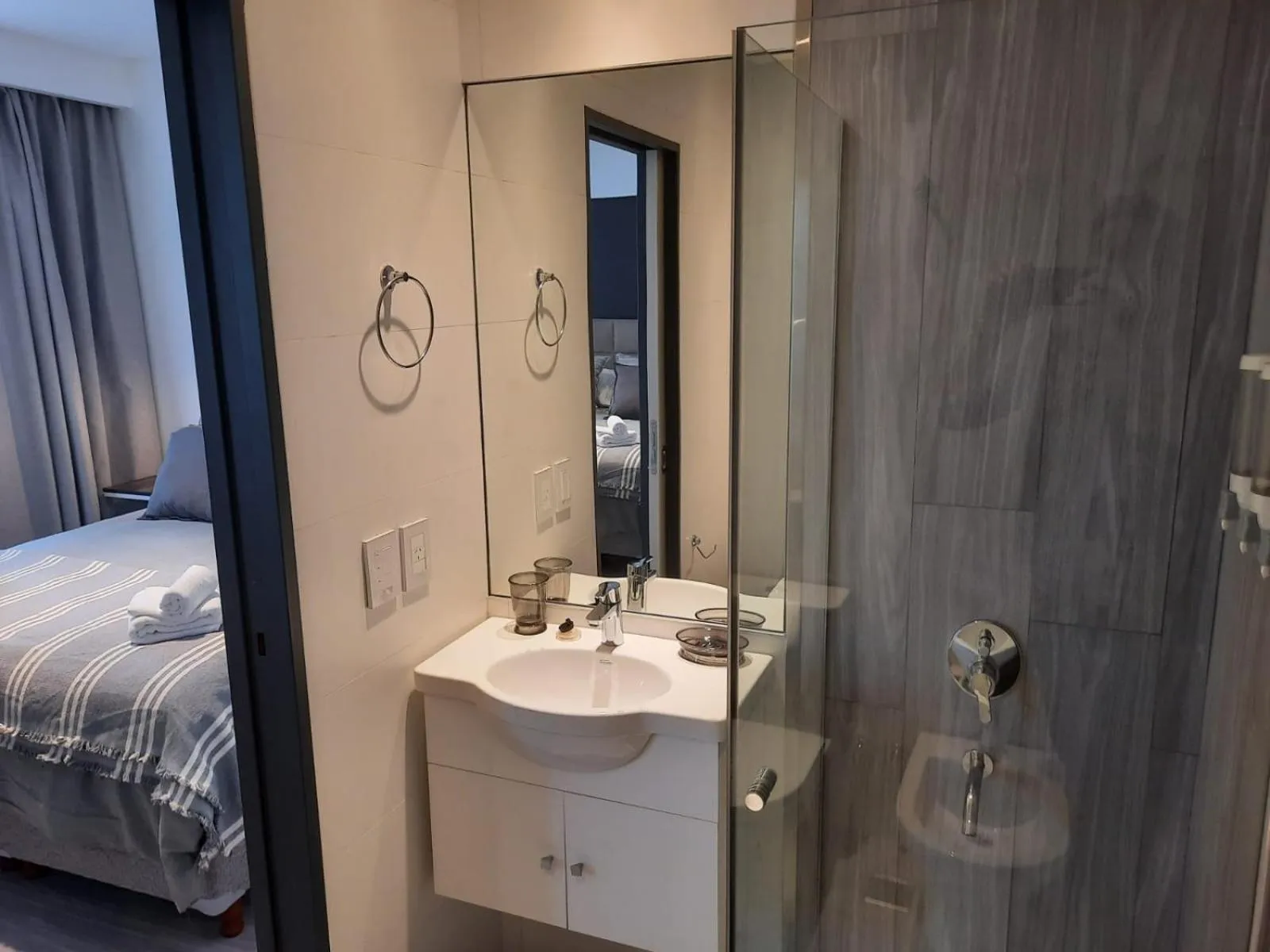 Bathroom, Bed in In House BA - Le coq