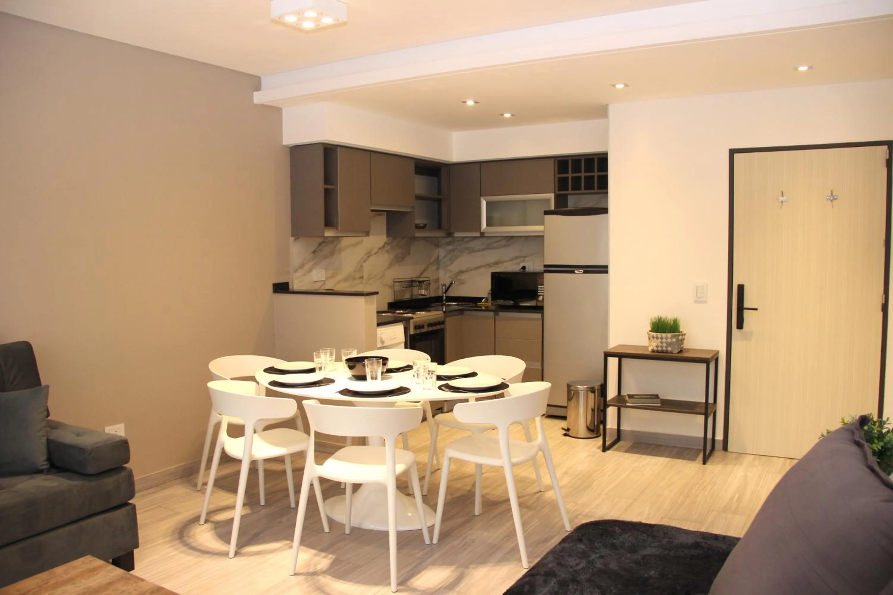 Kitchen or kitchenette in In House BA - Le coq