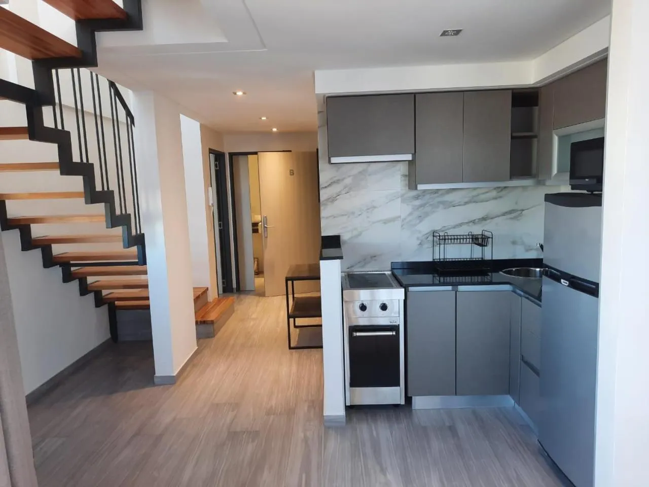 Kitchen or kitchenette in In House BA - Le coq