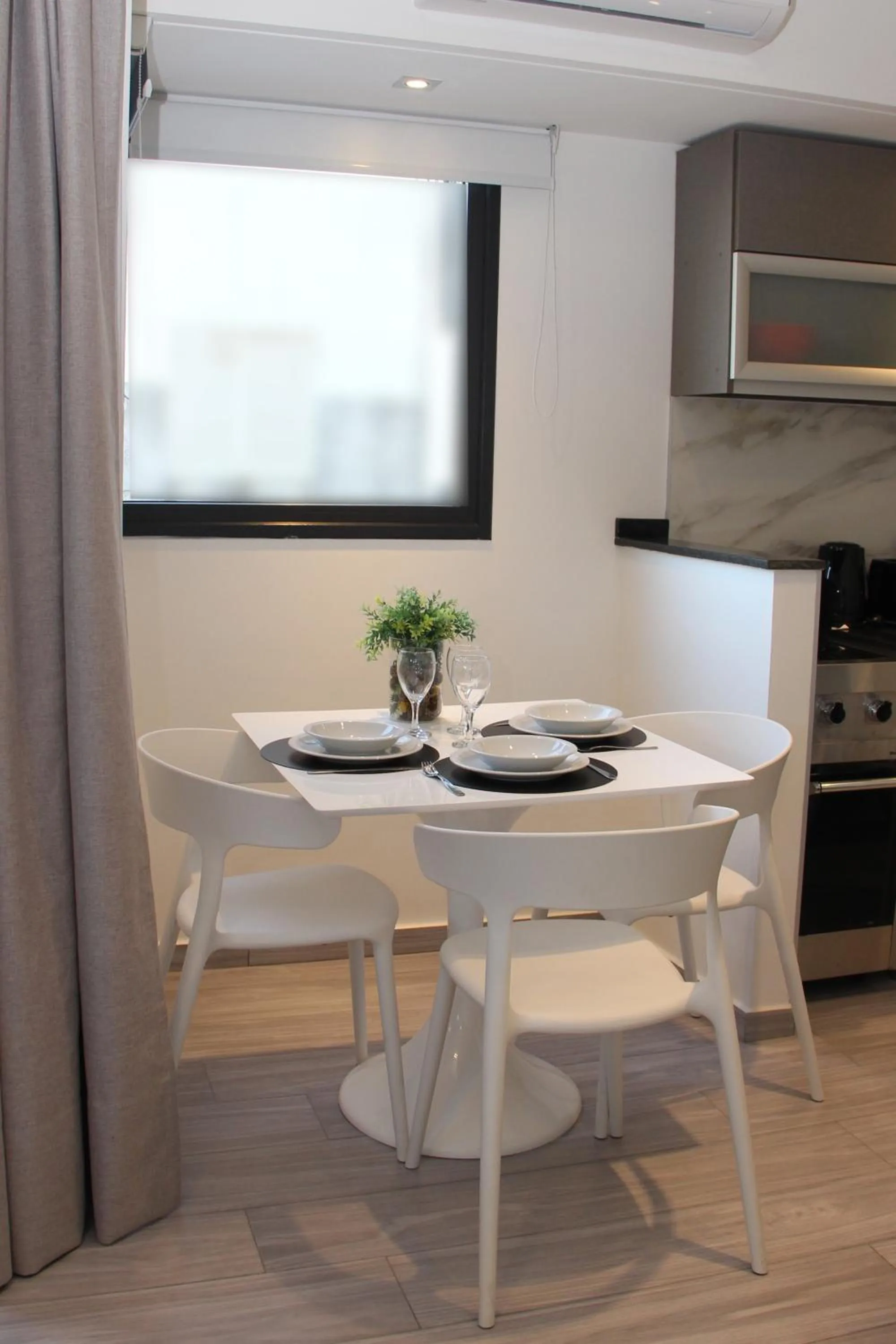 Kitchen or kitchenette in In House BA - Le coq