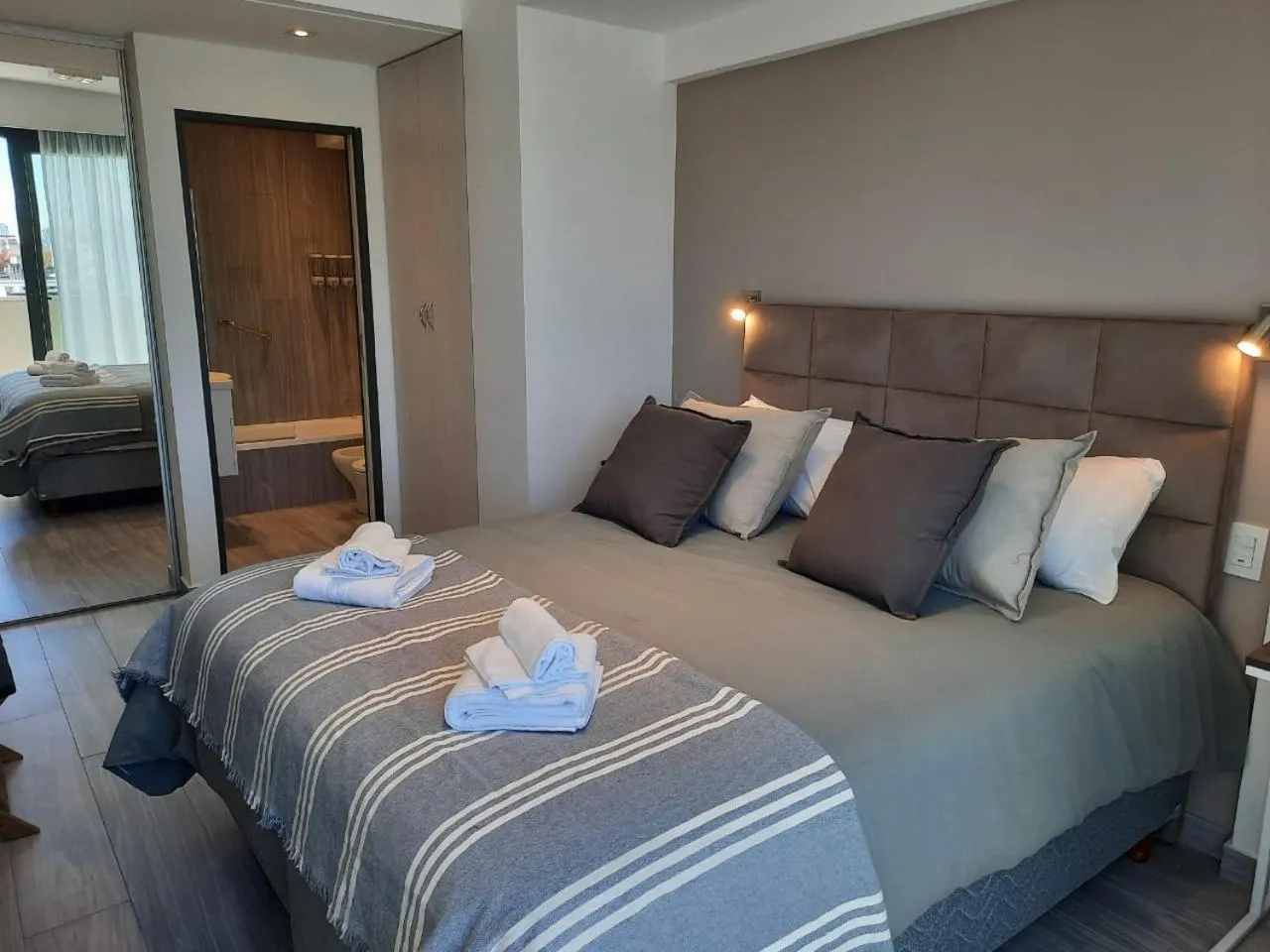 Bed in In House BA - Le coq