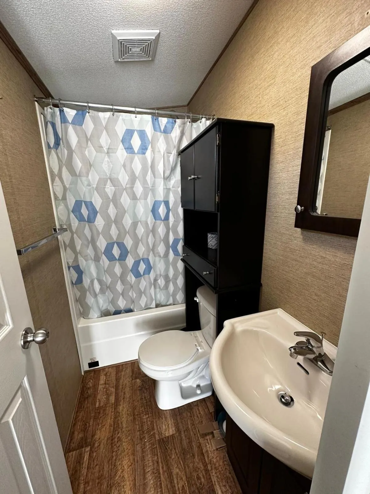 Bathroom in Falcon Cottages