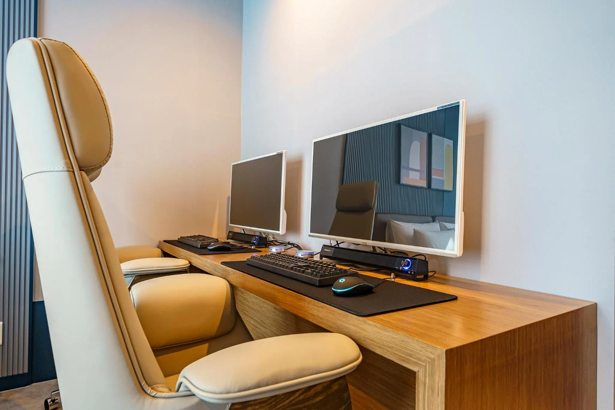 TV and multimedia in H-Avenue Hotel Geomdan New Town