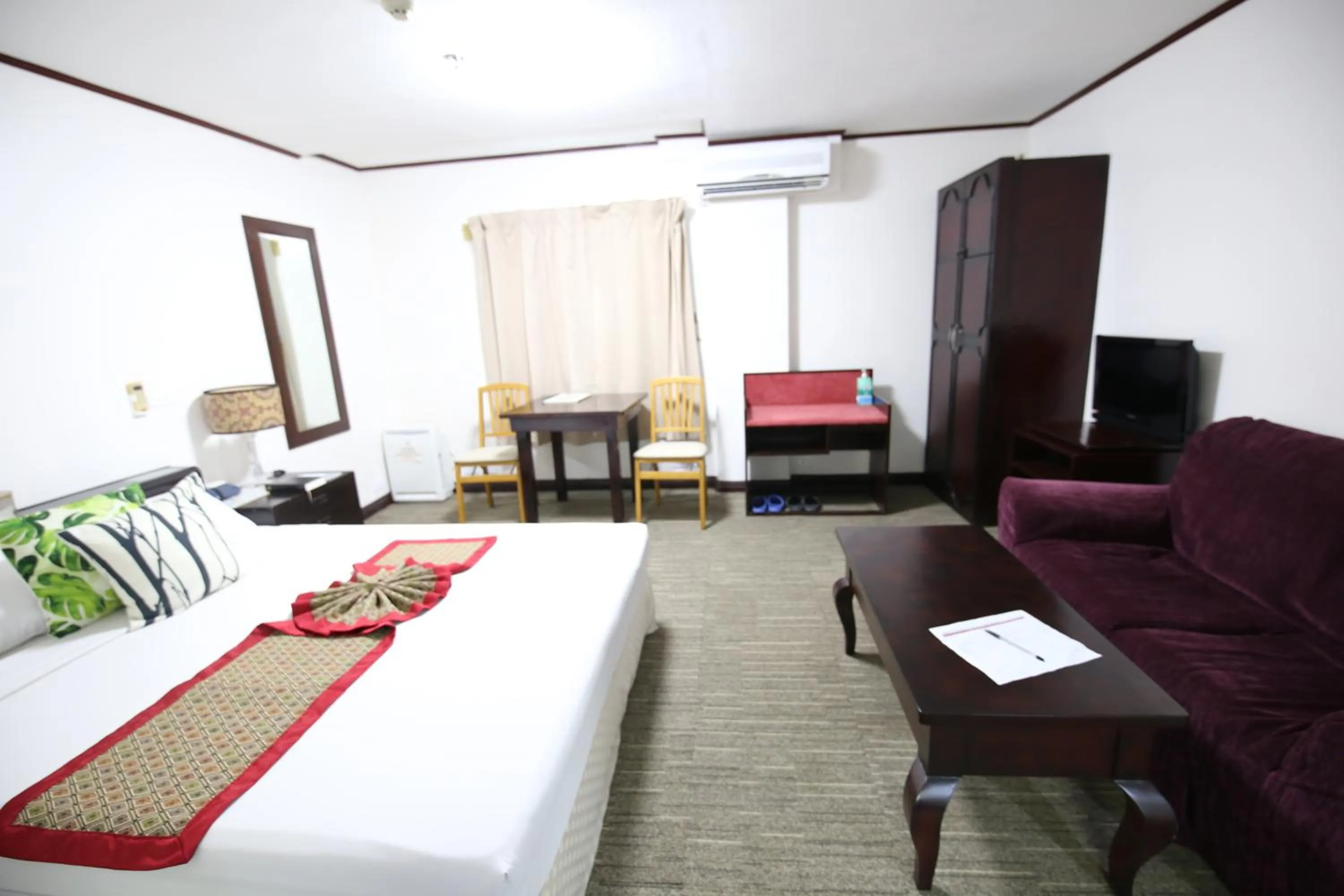 Bed in Hotel Asia Cebu