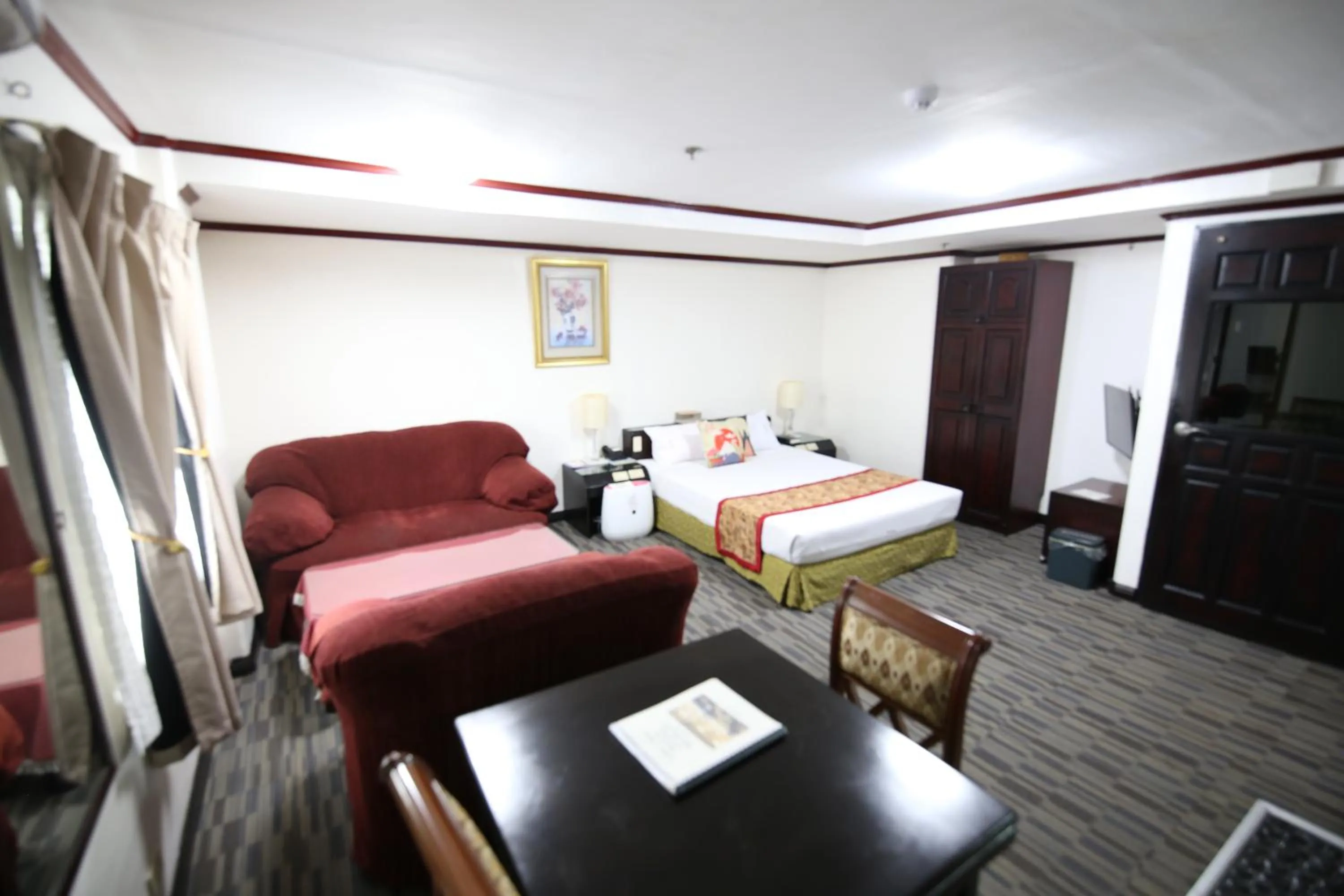 Bed in Hotel Asia Cebu