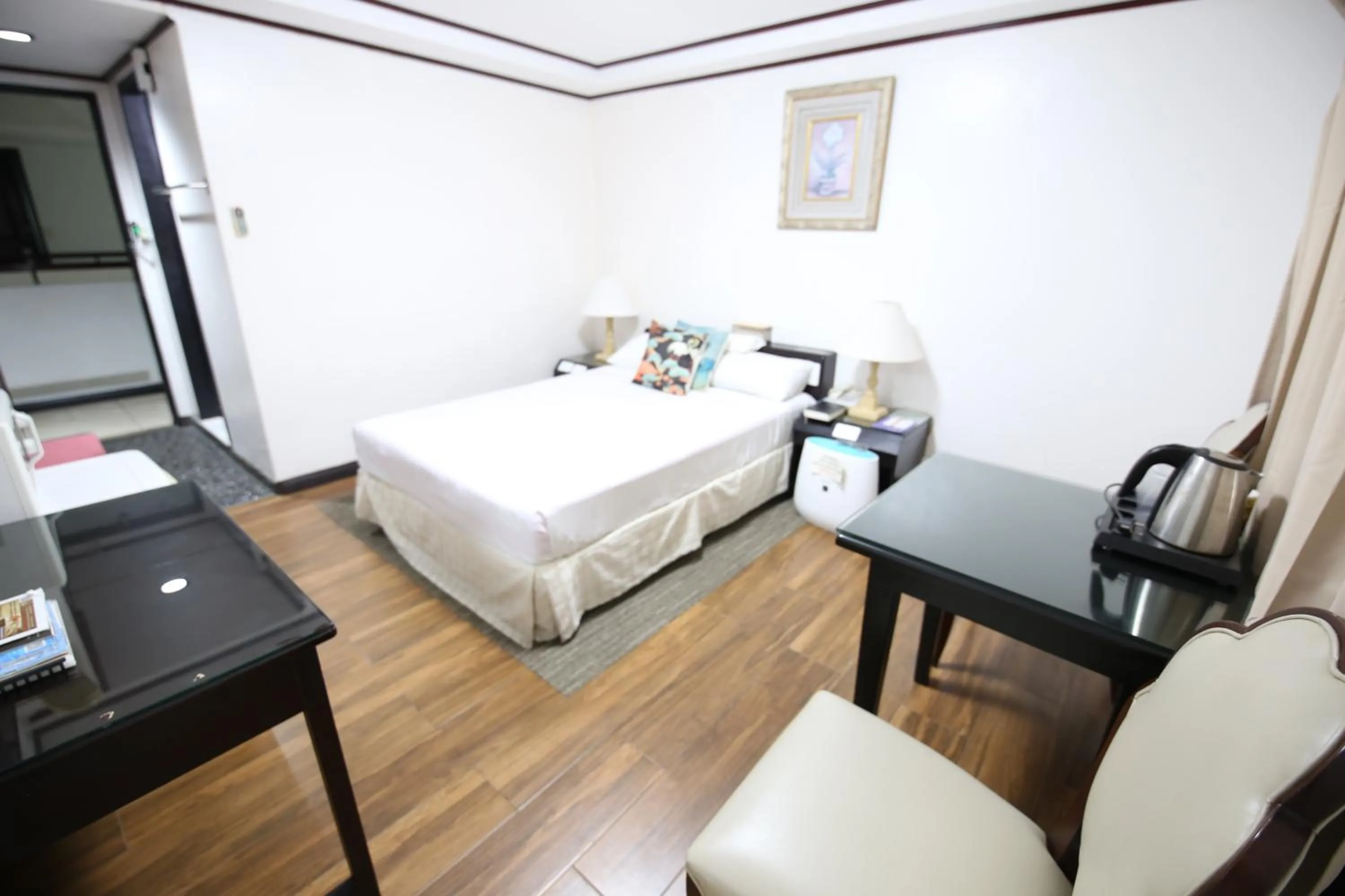 Bed in Hotel Asia Cebu