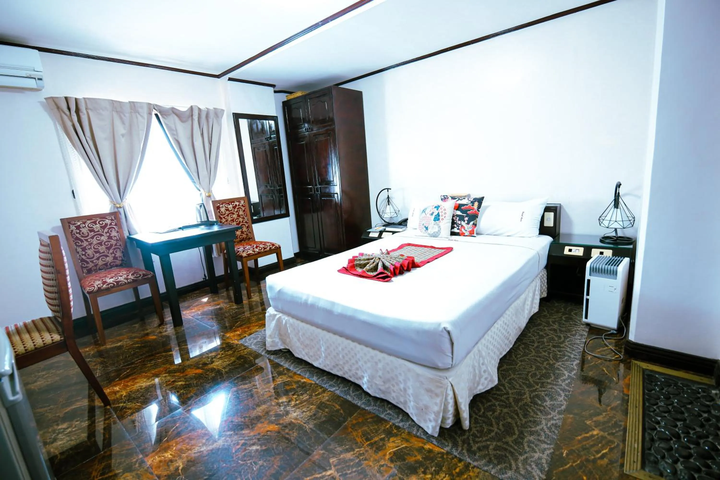 Bed in Hotel Asia Cebu