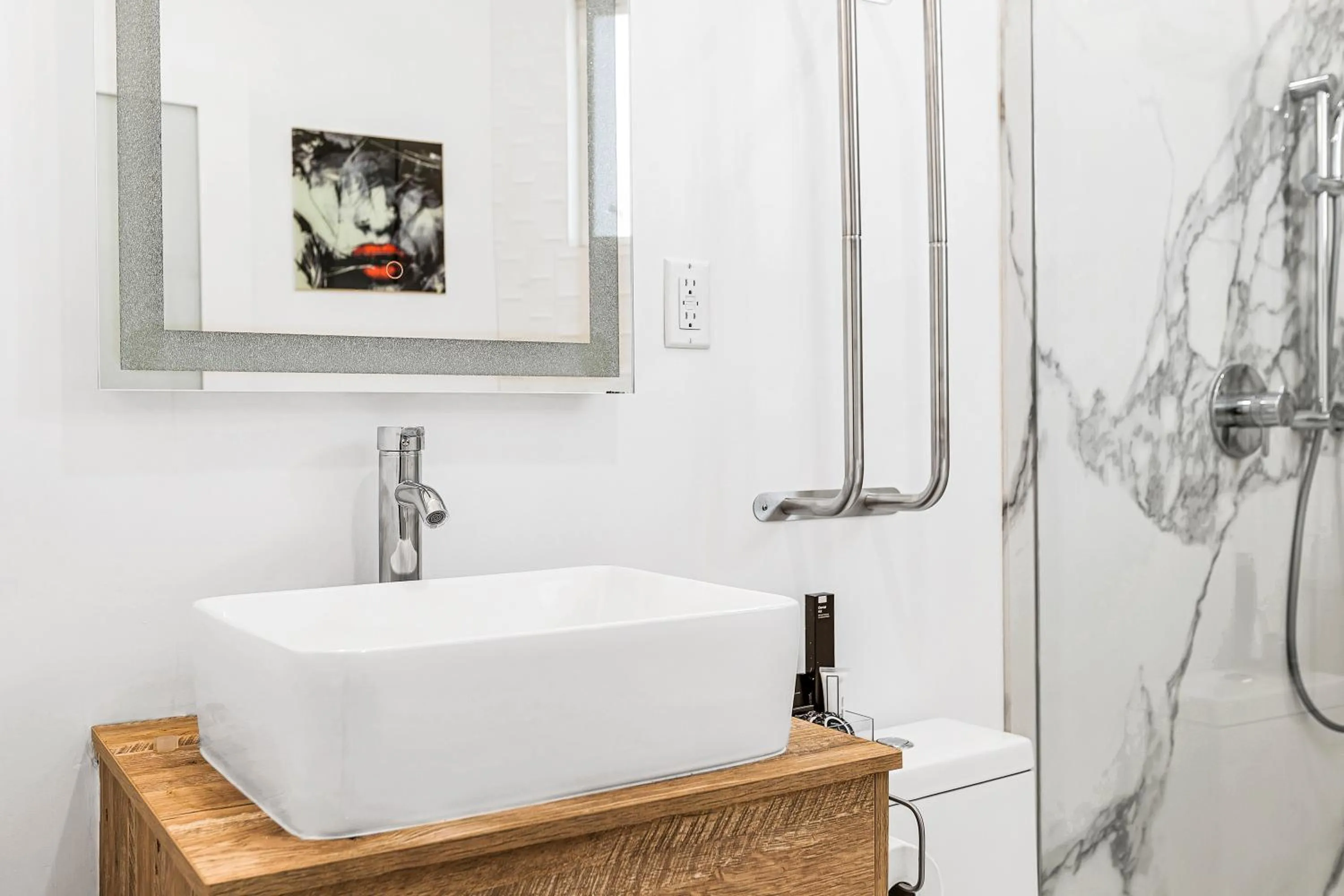 Bathroom in SW Beach Hotel