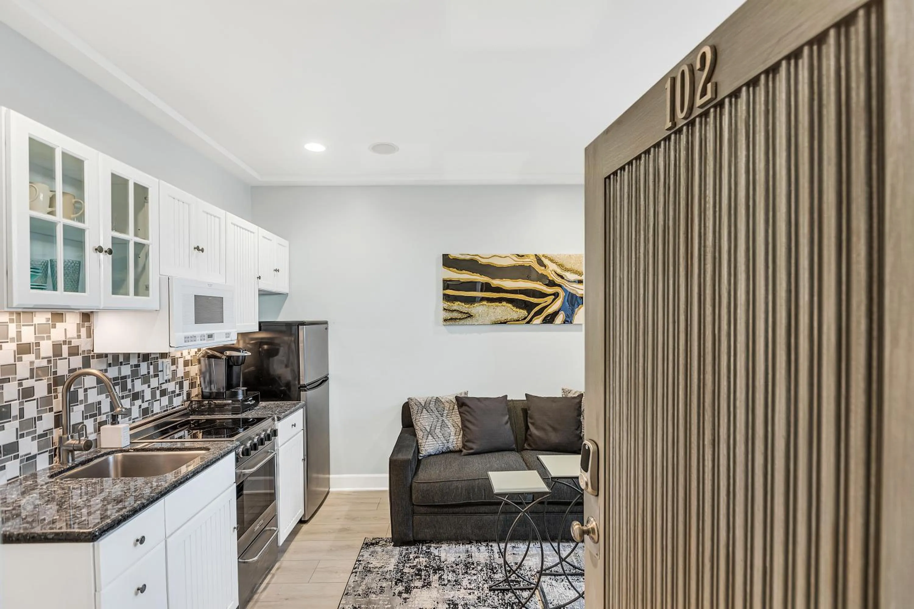 Kitchen or kitchenette in SW Beach Hotel