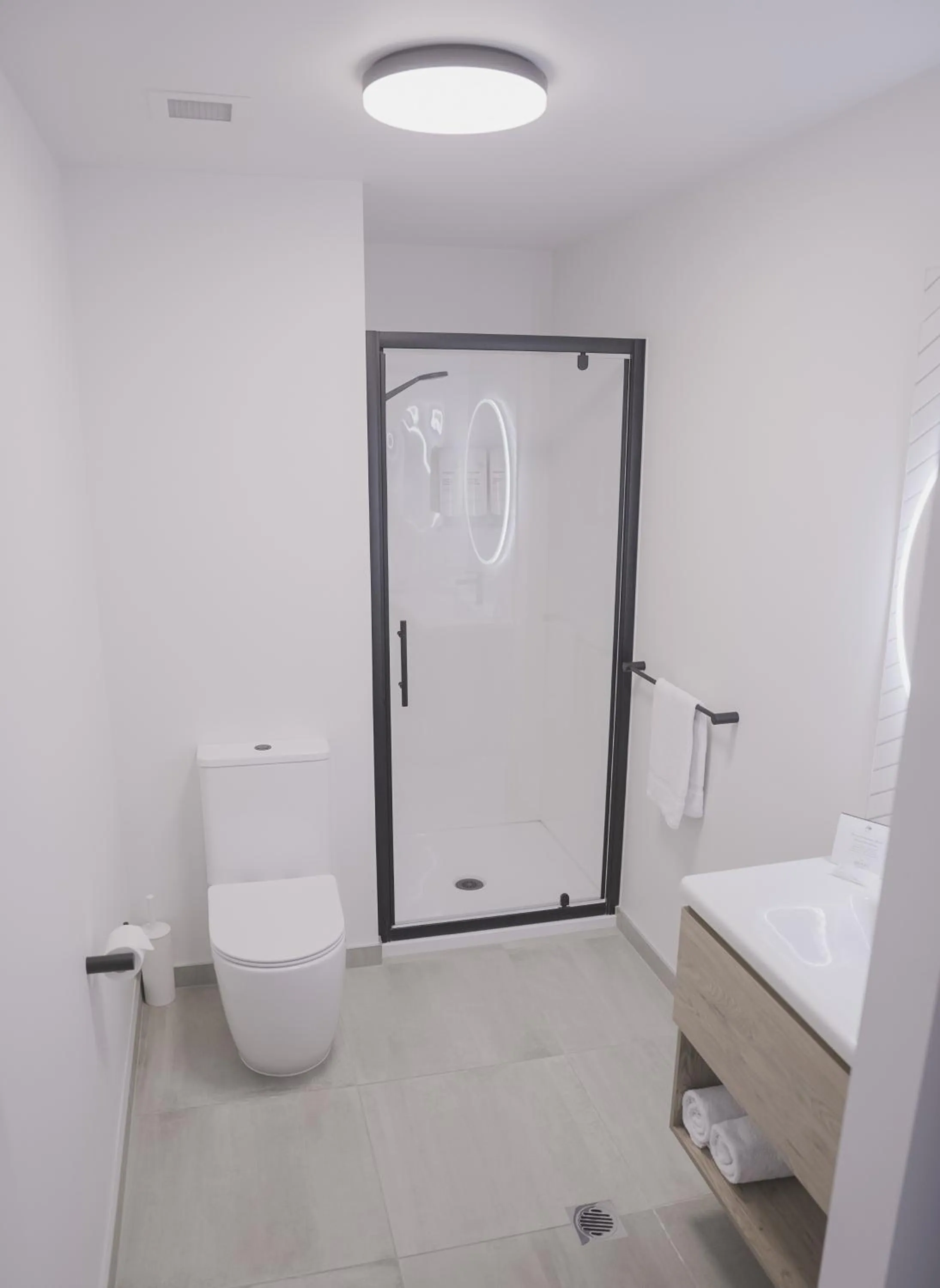 Shower in Quest Mt Maunganui