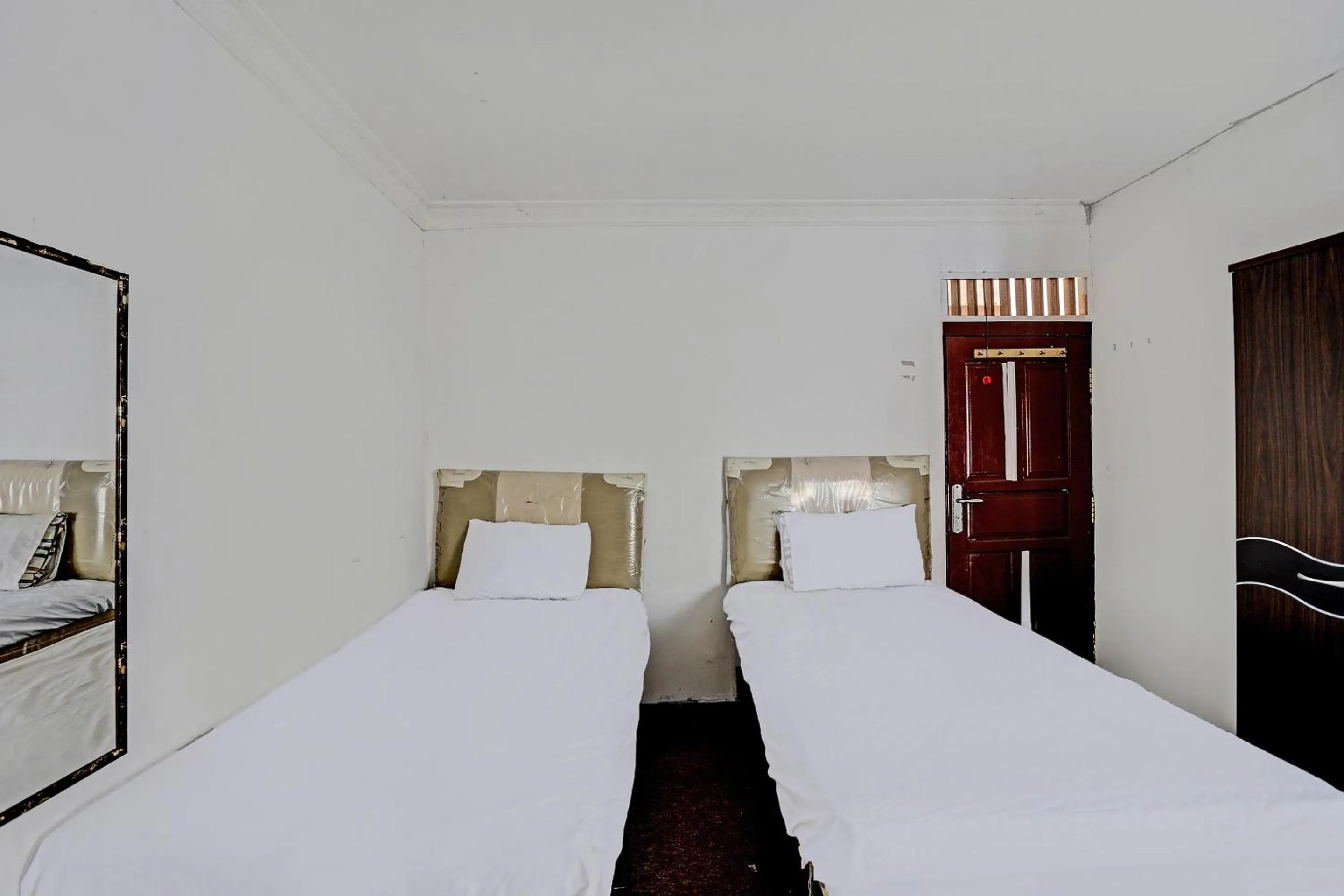 Bedroom, Bed in SPOT ON 92529 Penginapan Wisma Bintang Syariah Near MTs Al Ma'arif Kota Bangun