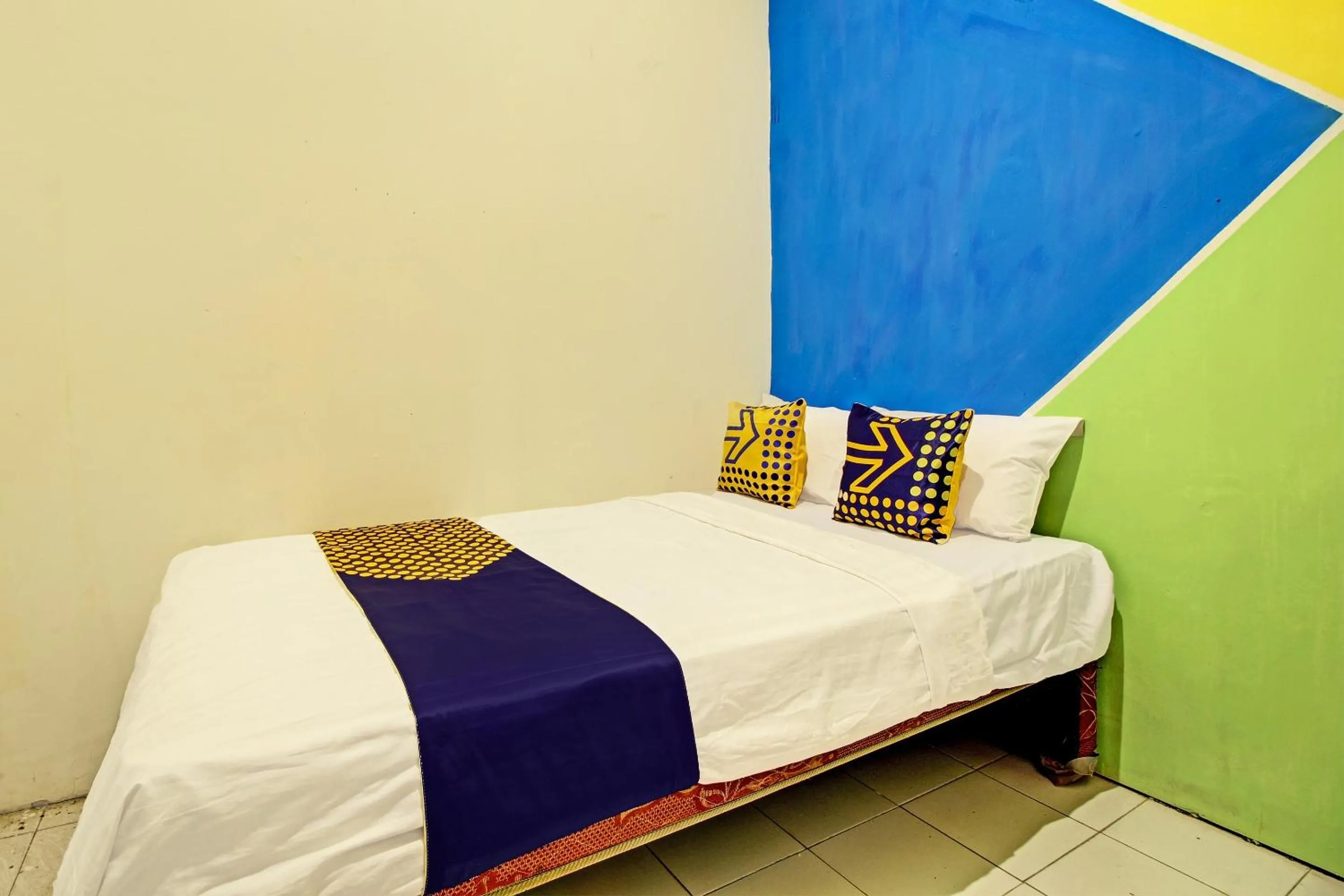 Bedroom, Bed in Hotel O Pacar Guesthouse