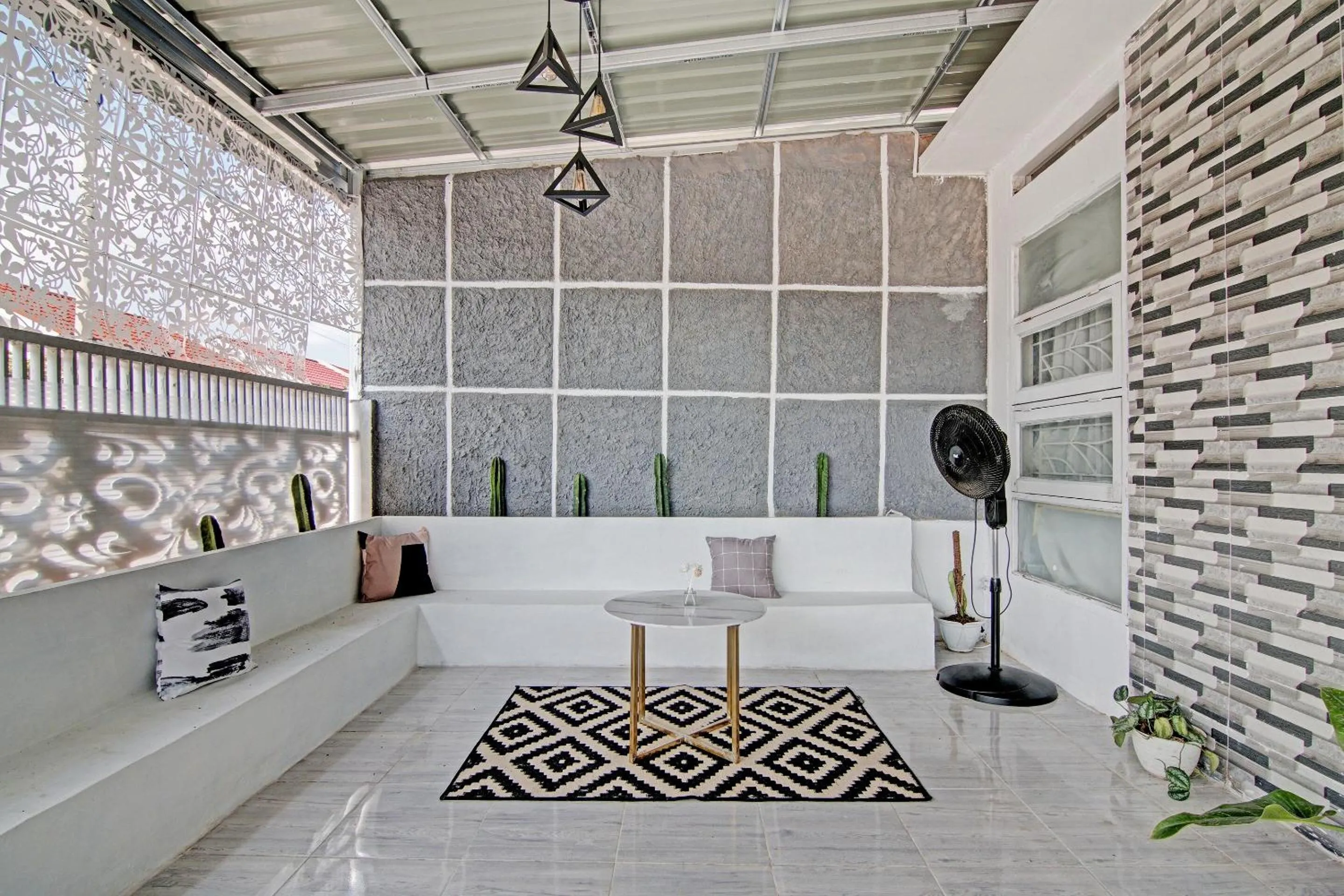 Lobby or reception in Hotel O Teguh Homestay Syariah