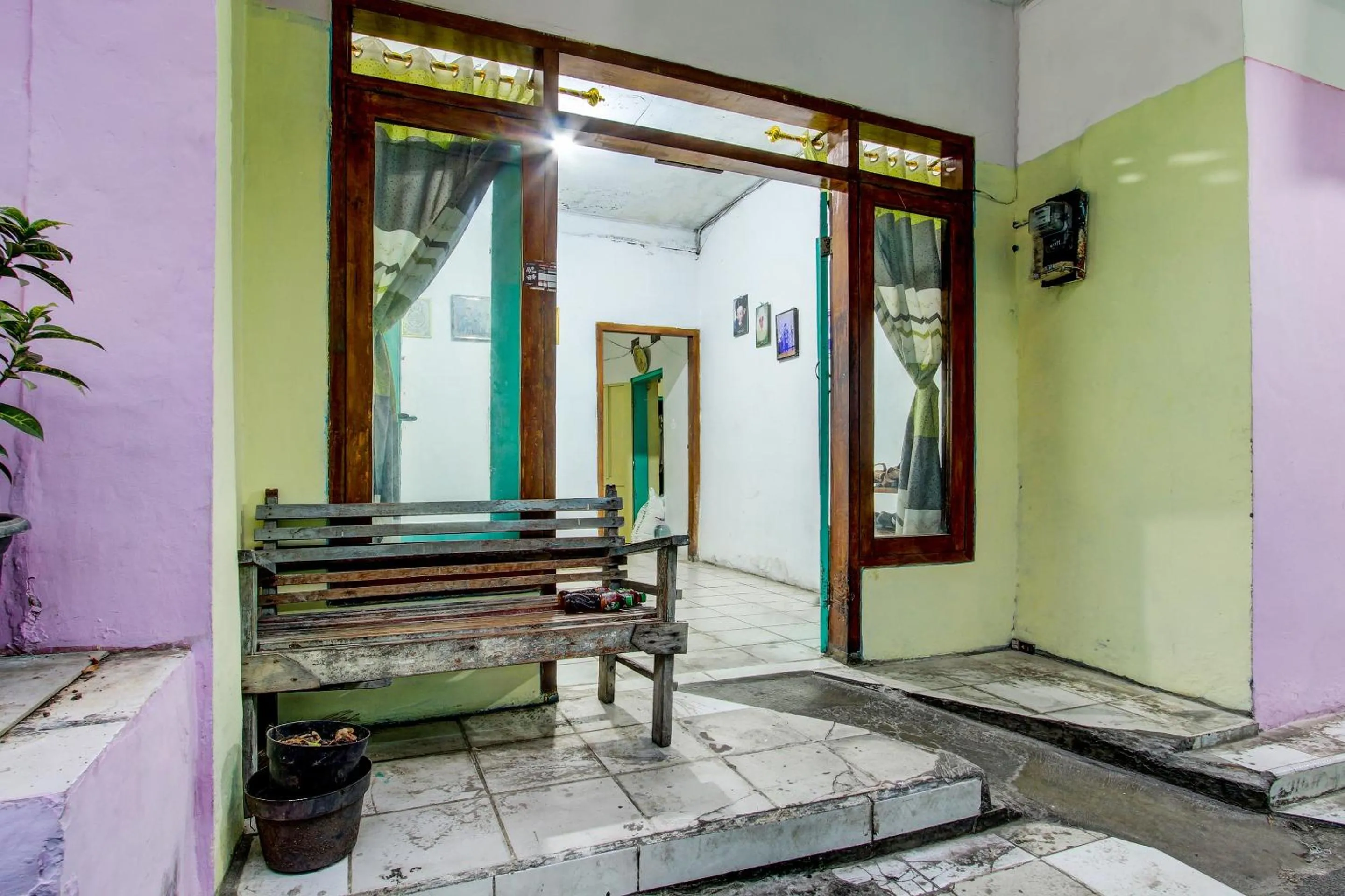 Lobby or reception in Hotel O Karomah Kostel Syariah