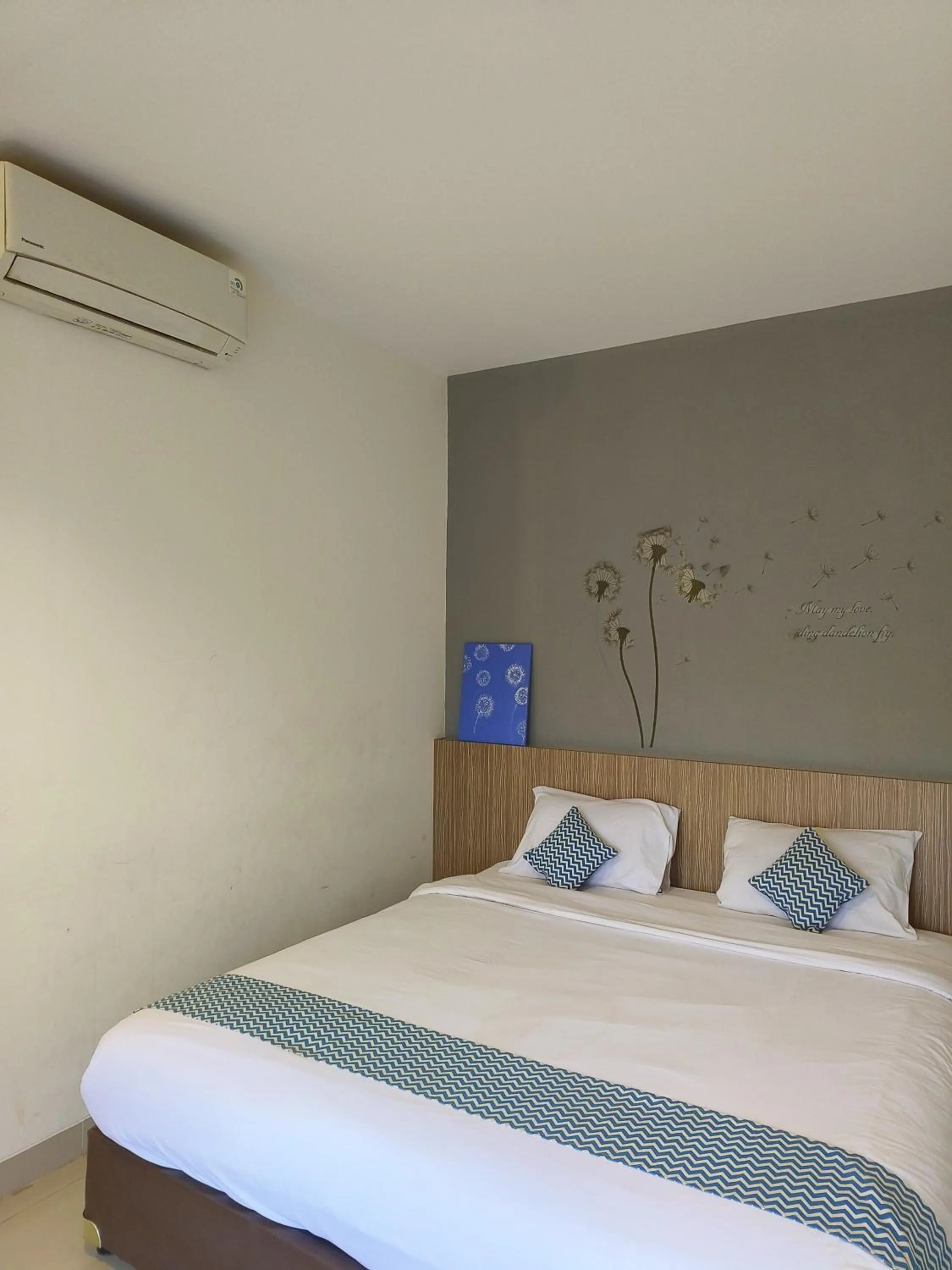 Bed in The Holiday Guest House