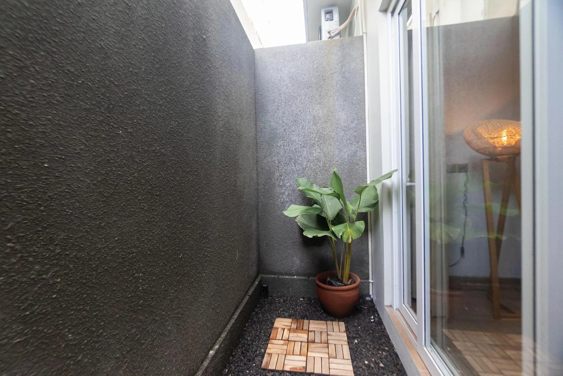 Decorative detail in Sarang Comfort