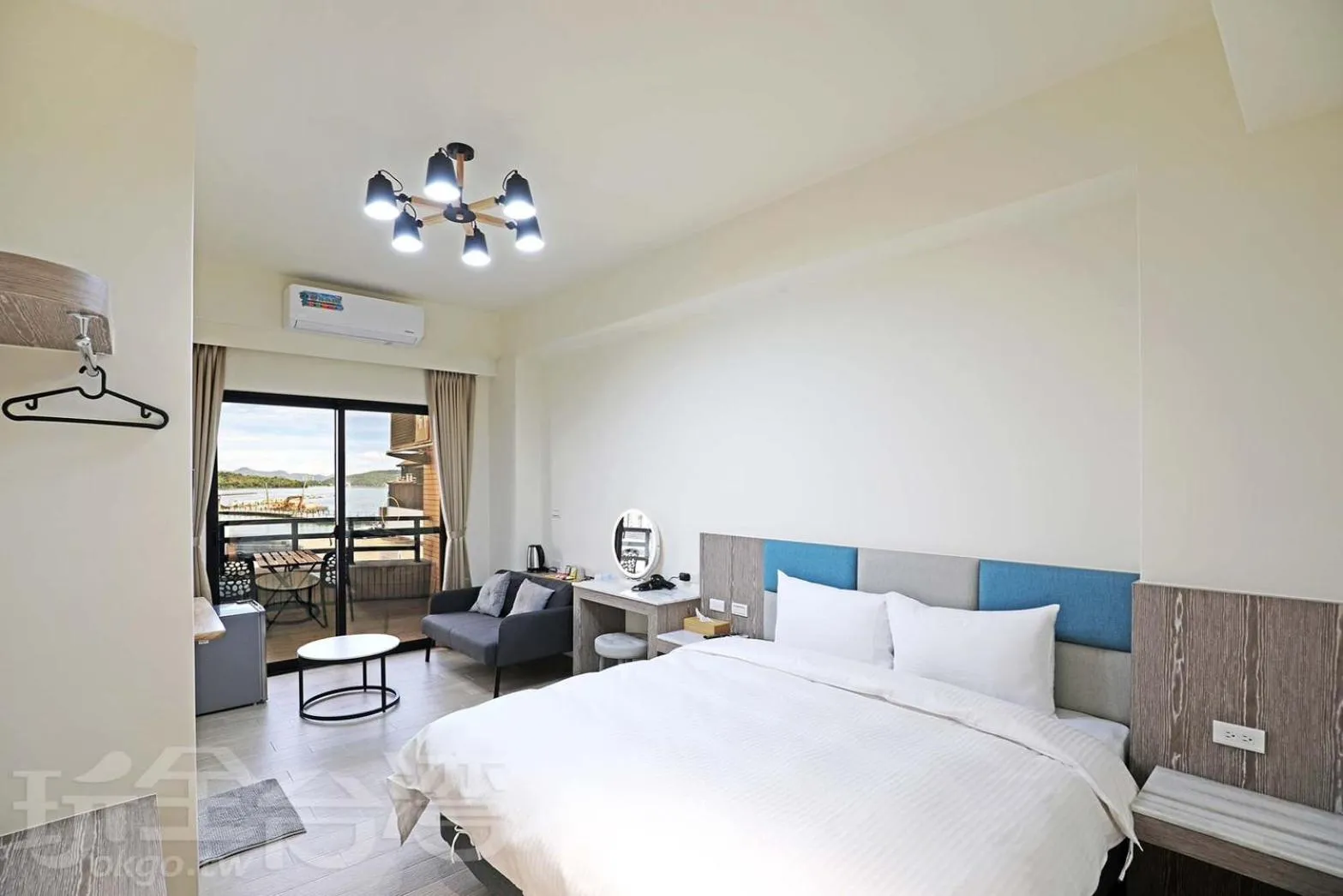 Bed in Happy Dragon Homestay