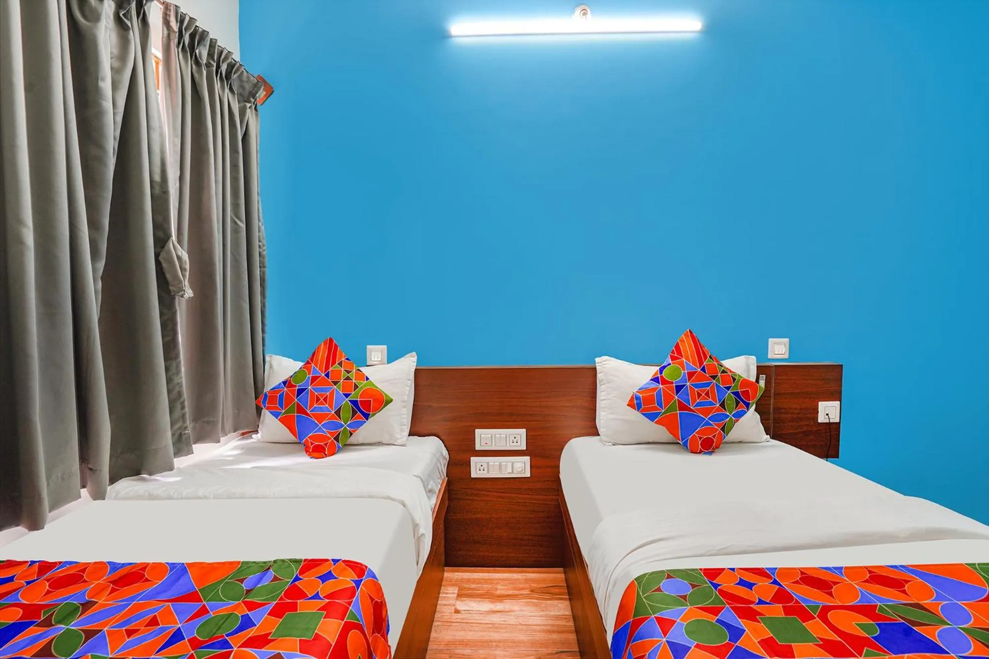 Bed in Via RLV Green Palace - Nr Kengeri Satellite Town