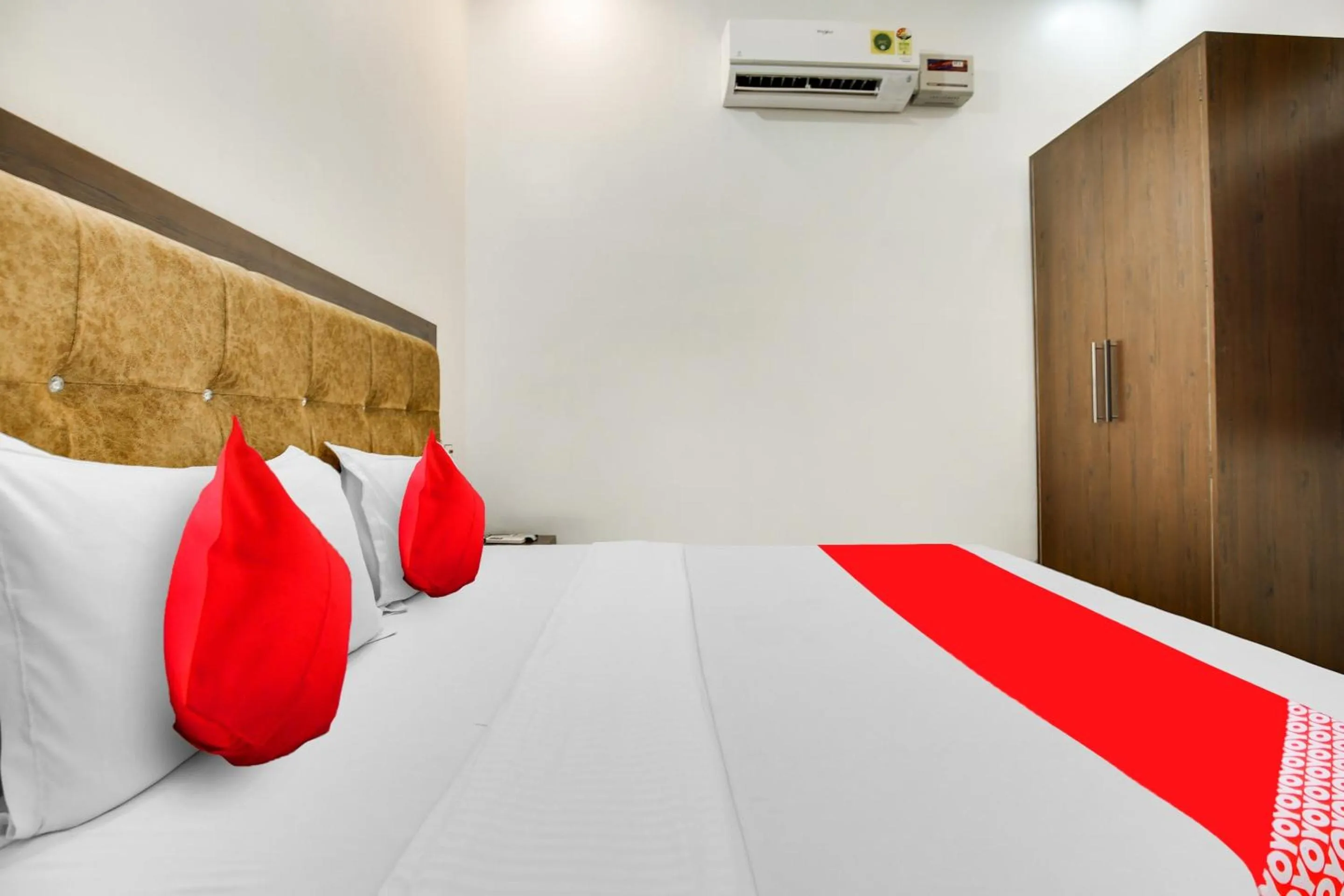 Bedroom in Hotel O King Star Residency