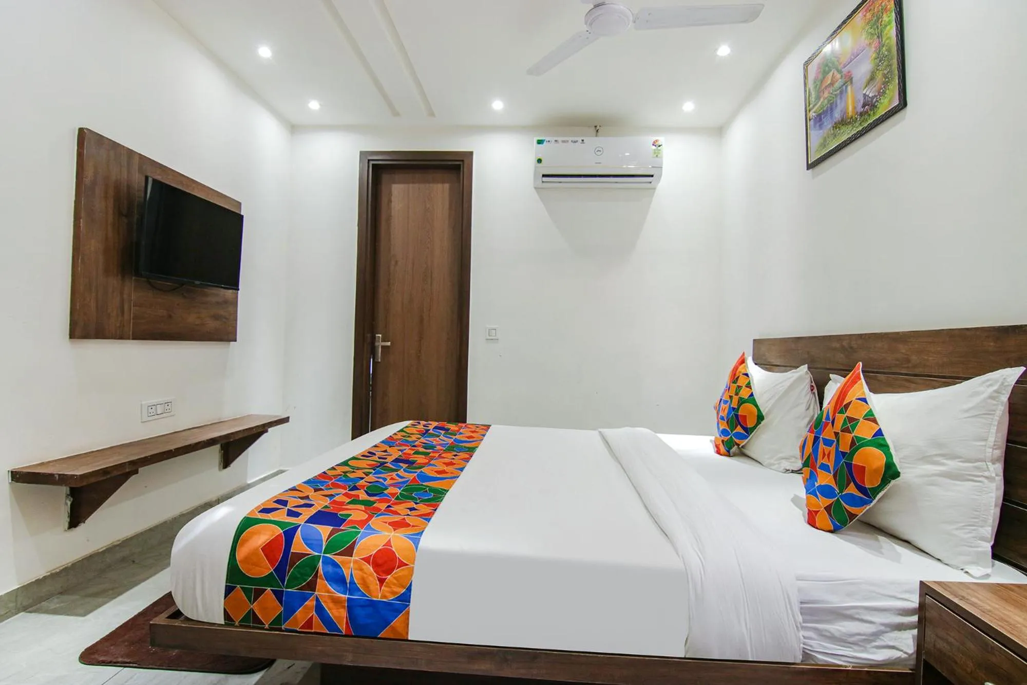 Bed in FabHotel Moro Rohini Sector 4