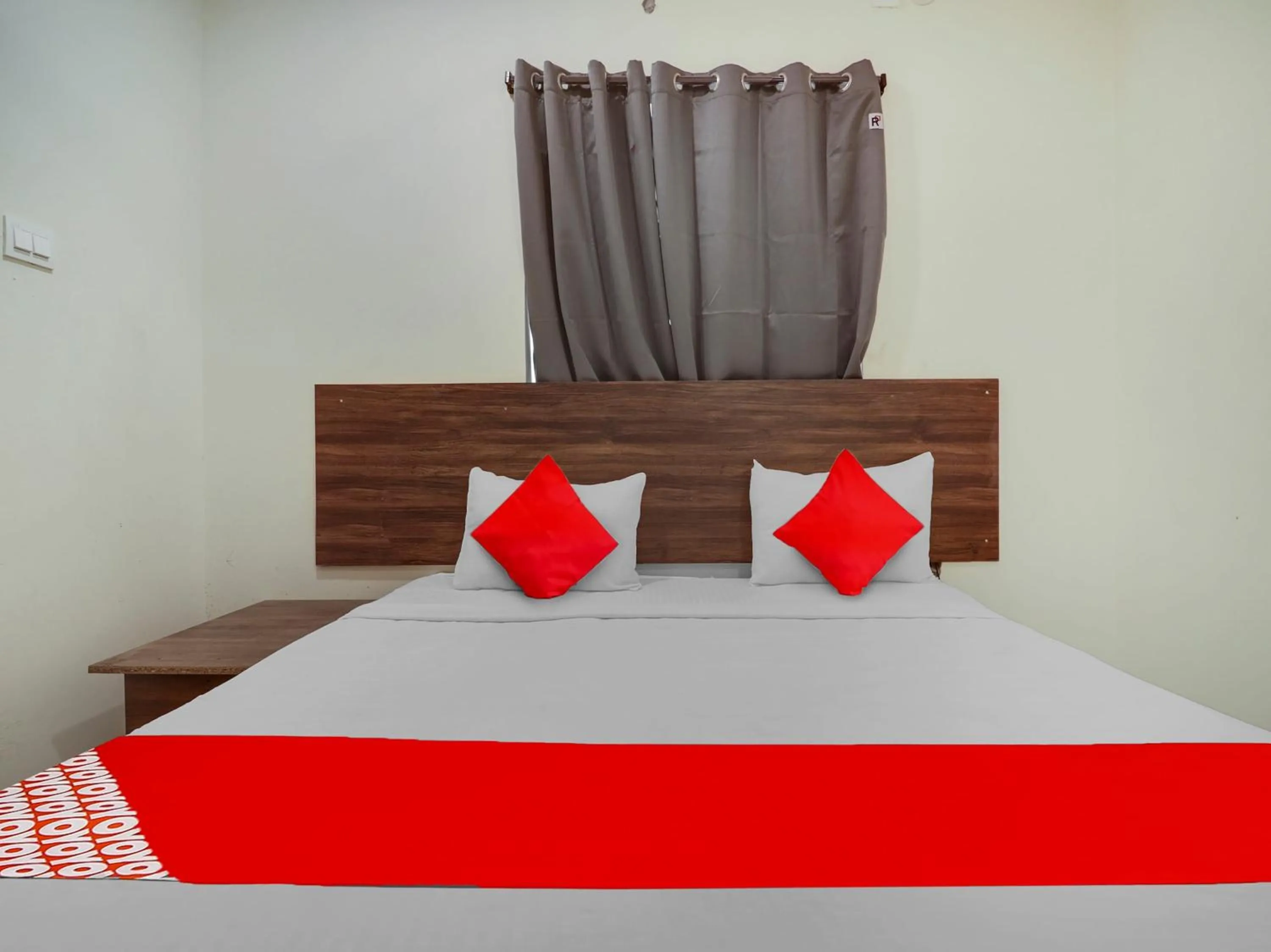 Bedroom, Bed in Hotel O R Square Uppal