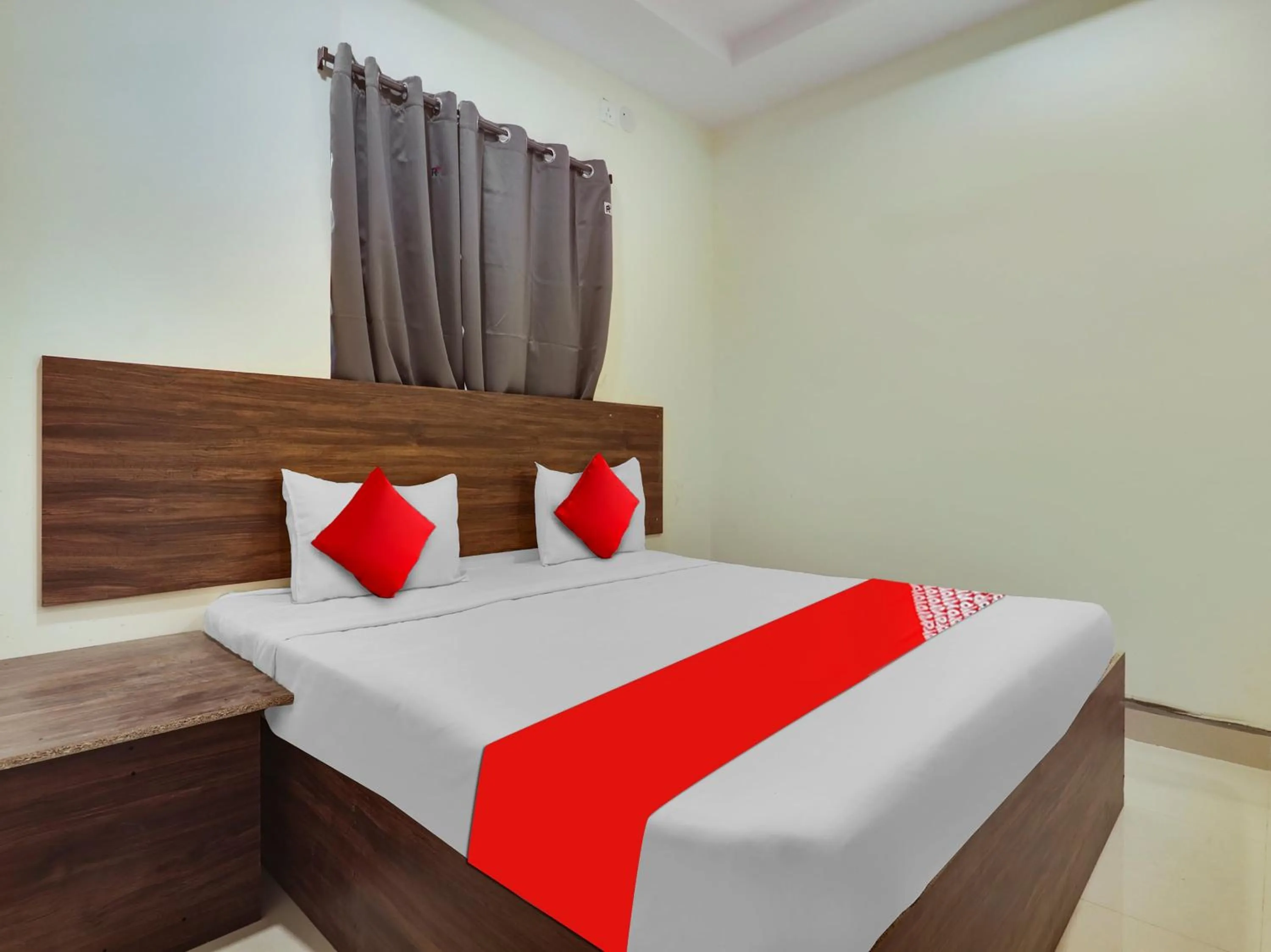 Bedroom, Bed in Hotel O R Square Uppal