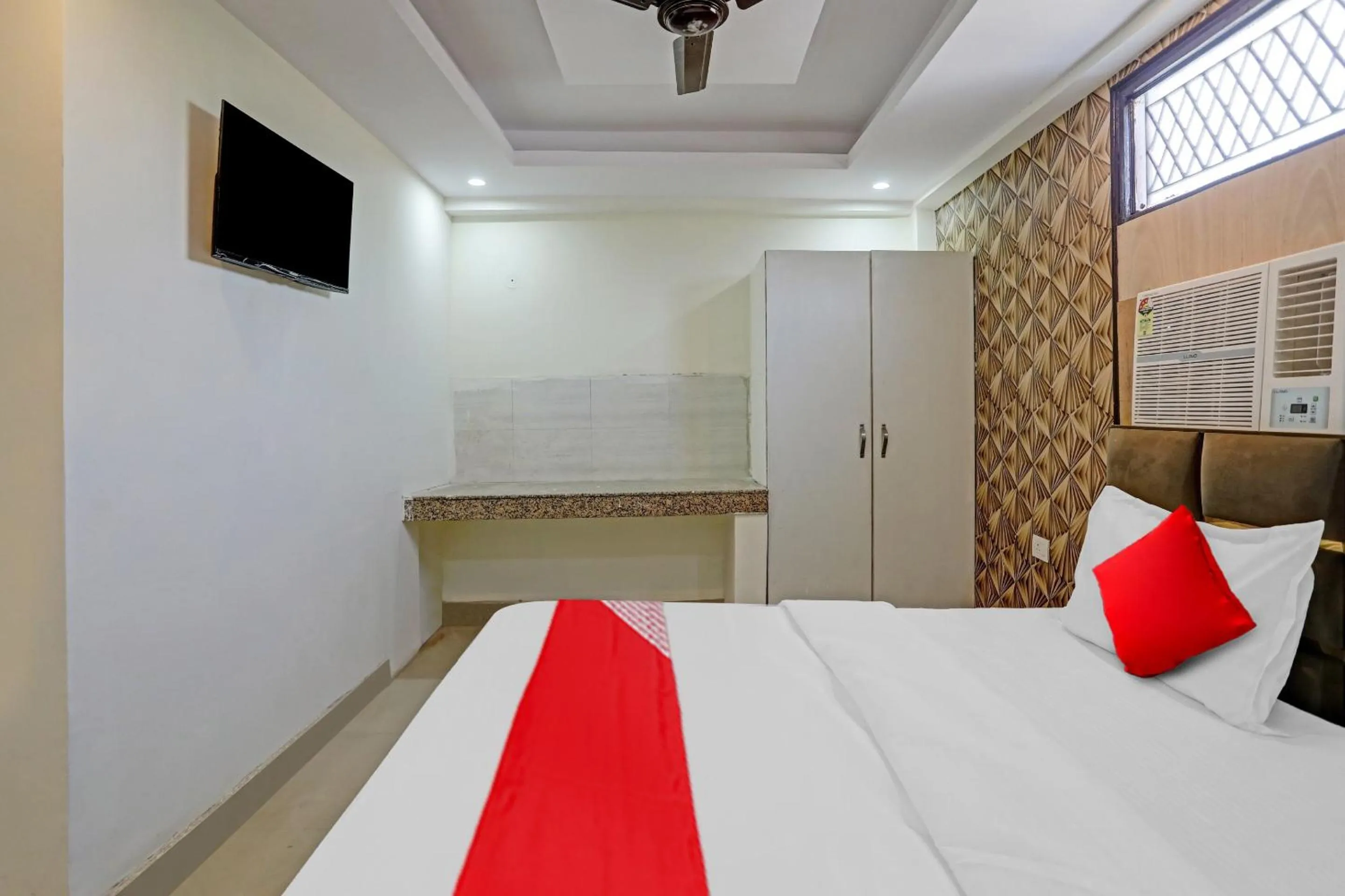 Bedroom in Hotel O JAI SHREE HOTEL