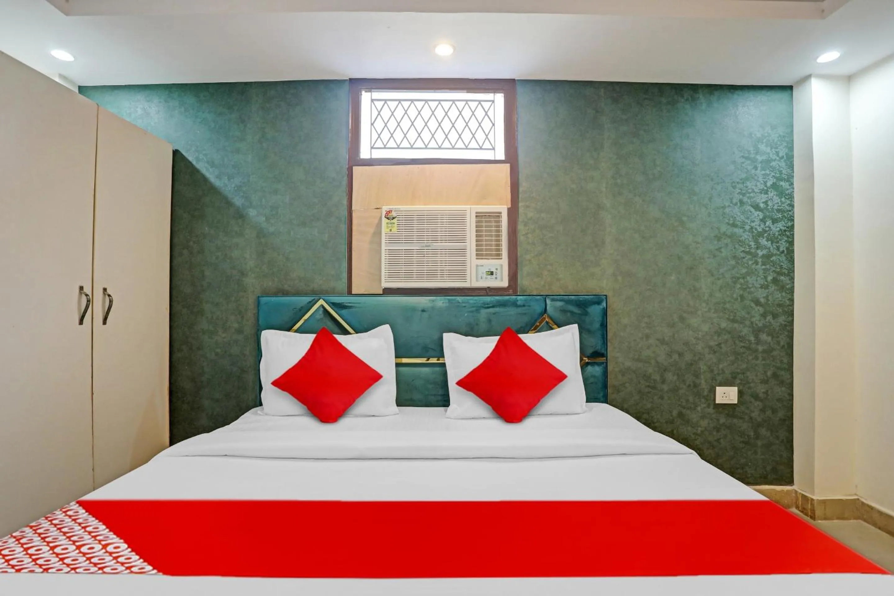 Bedroom in Hotel O JAI SHREE HOTEL