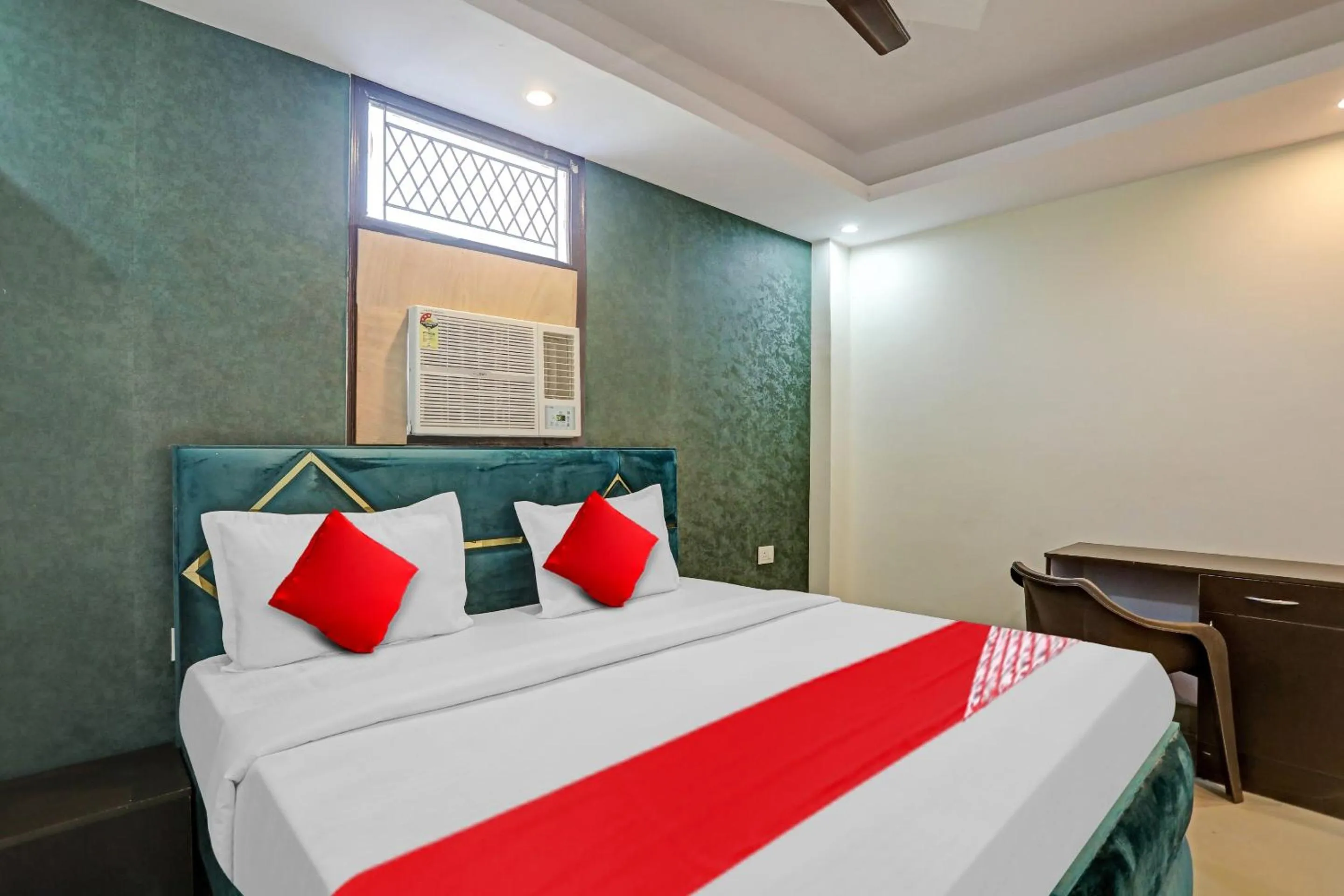 Bedroom in Hotel O JAI SHREE HOTEL