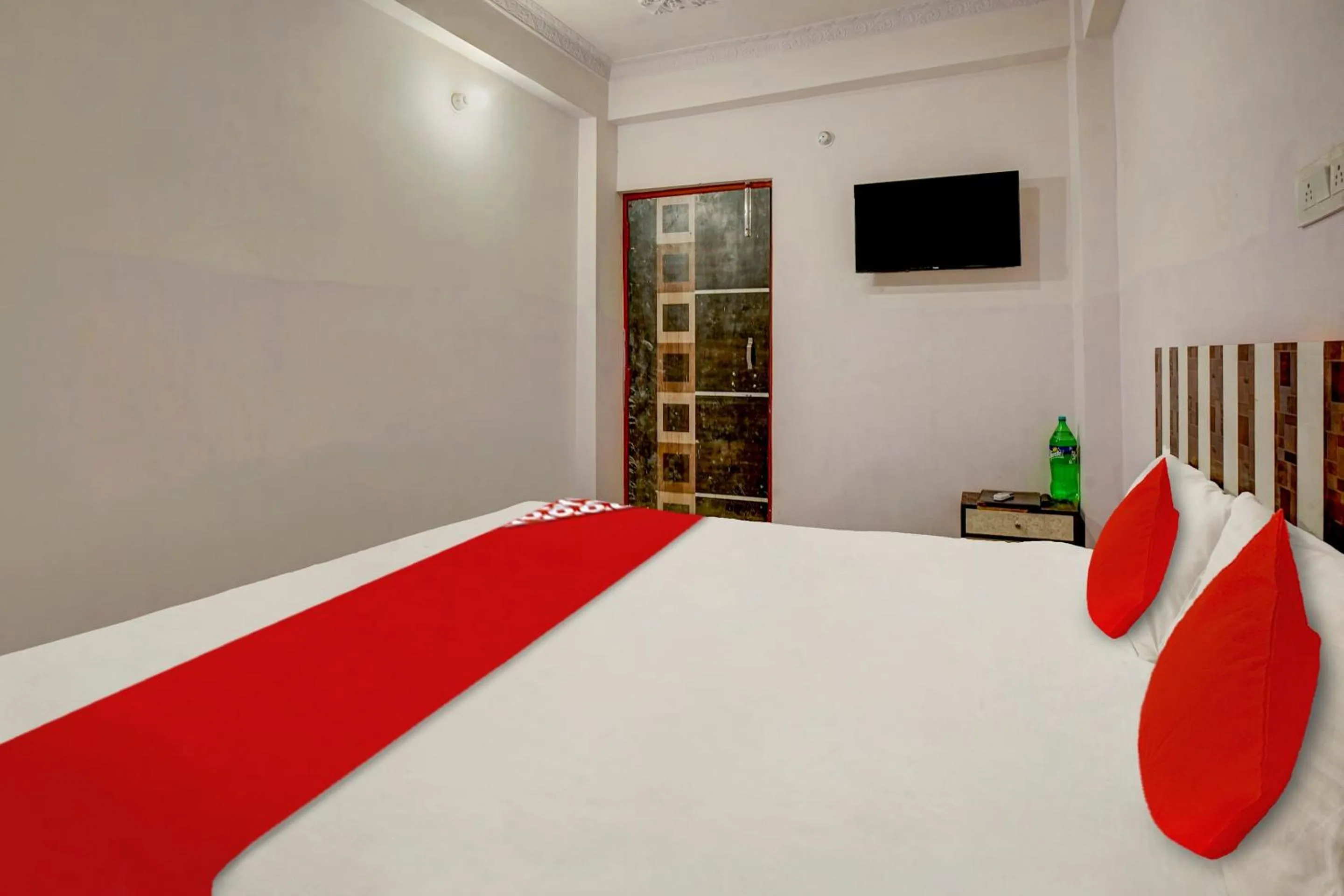 Lobby or reception, Bed in Hotel O by OYO Shravi