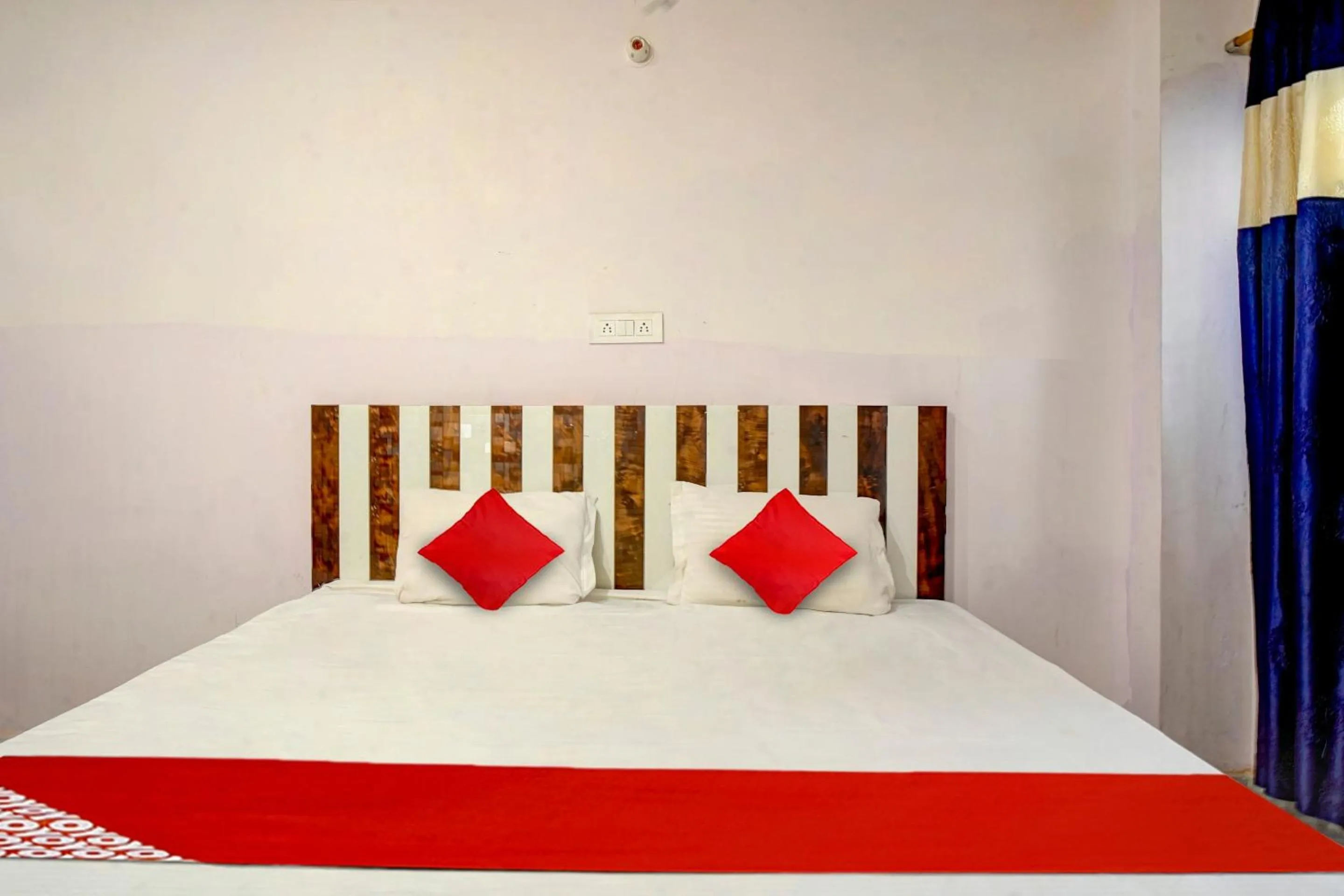 Bedroom, Bed in Hotel O by OYO Shravi