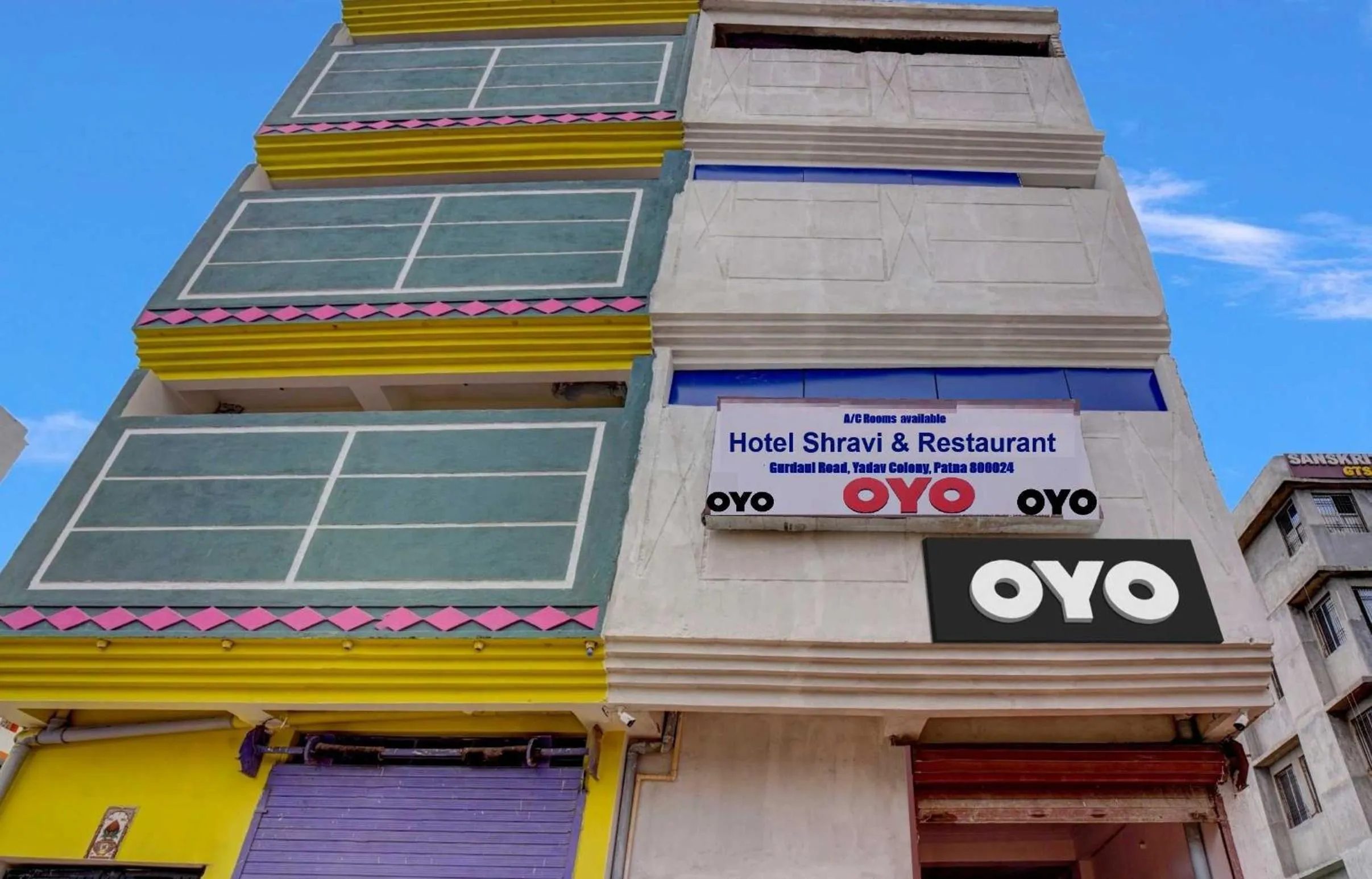 Facade/entrance in Hotel O by OYO Shravi
